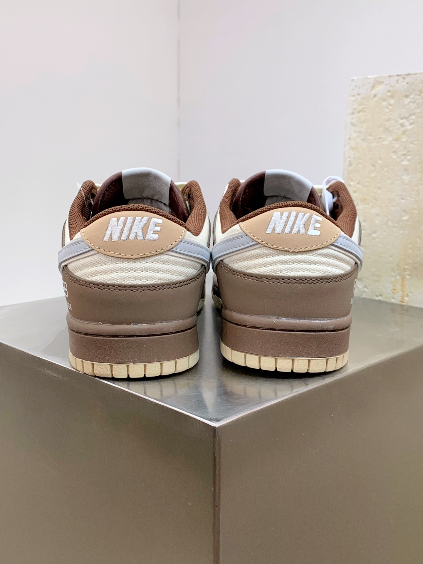 Nike Air Force 1 Low White / Grey detail view 3