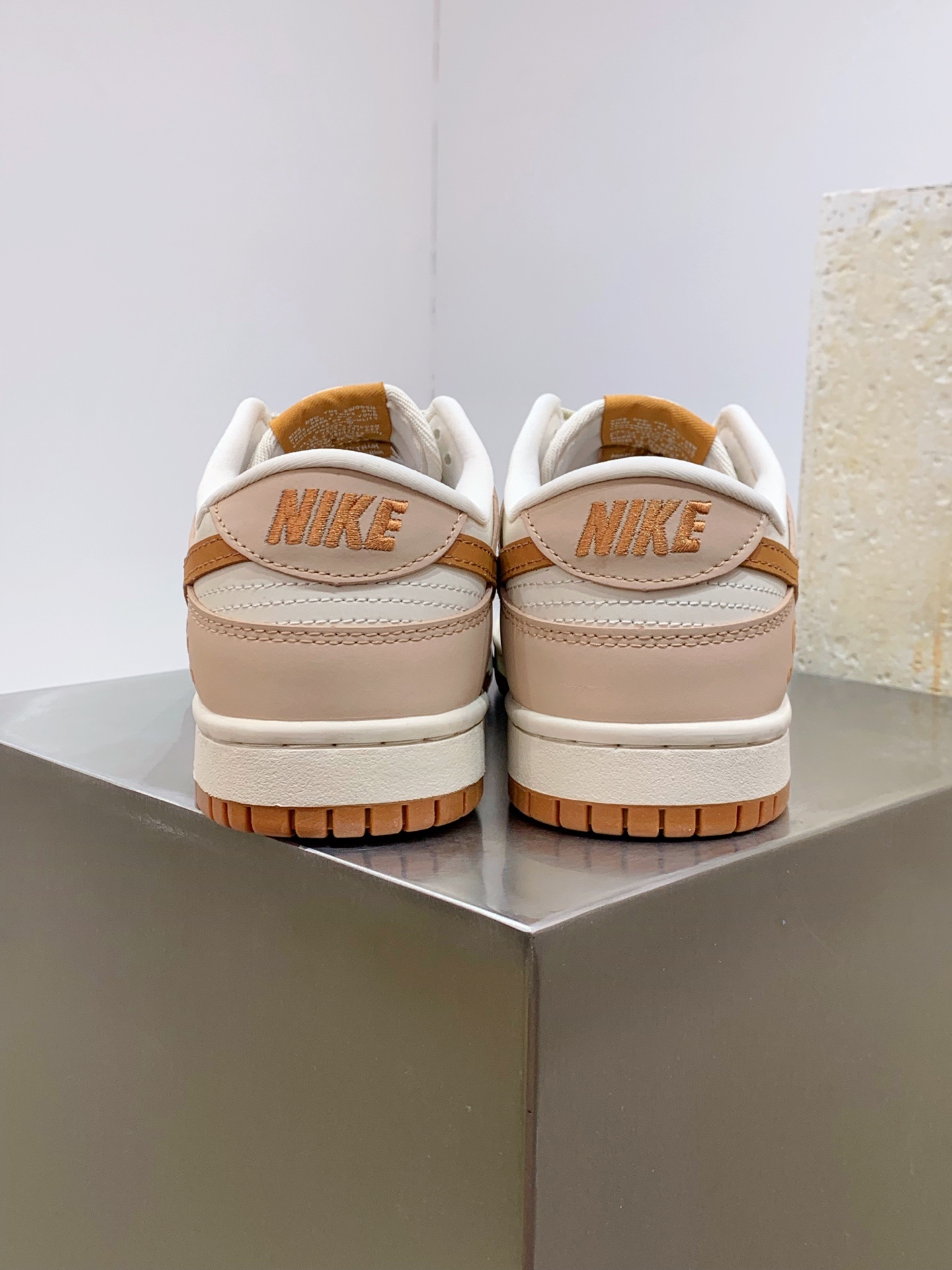 Nike Air Force 1 Low White / Grey detail view 3