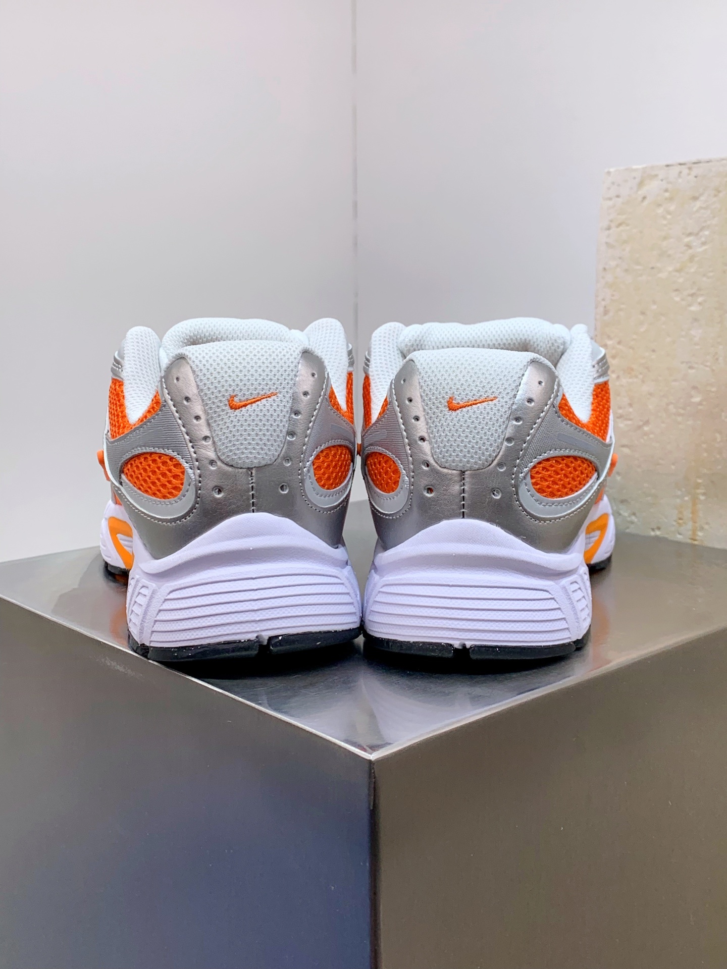 Nike P-6000 Grey / White detail view 3