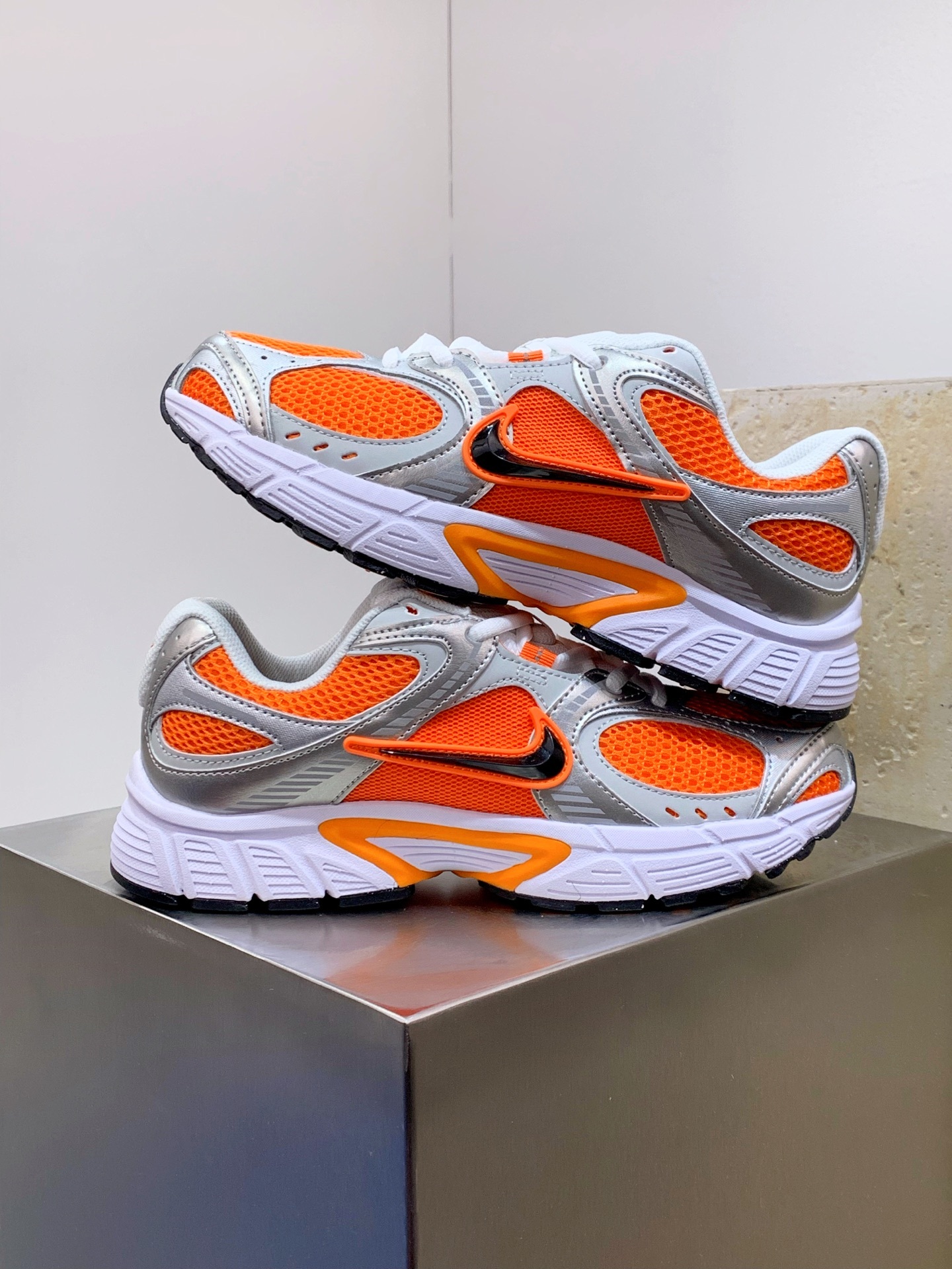 Nike P-6000 Grey / White detail view 5