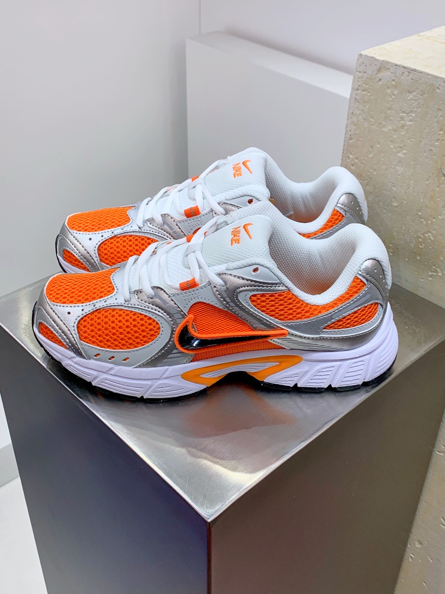 Nike P-6000 Grey / White detail view 8
