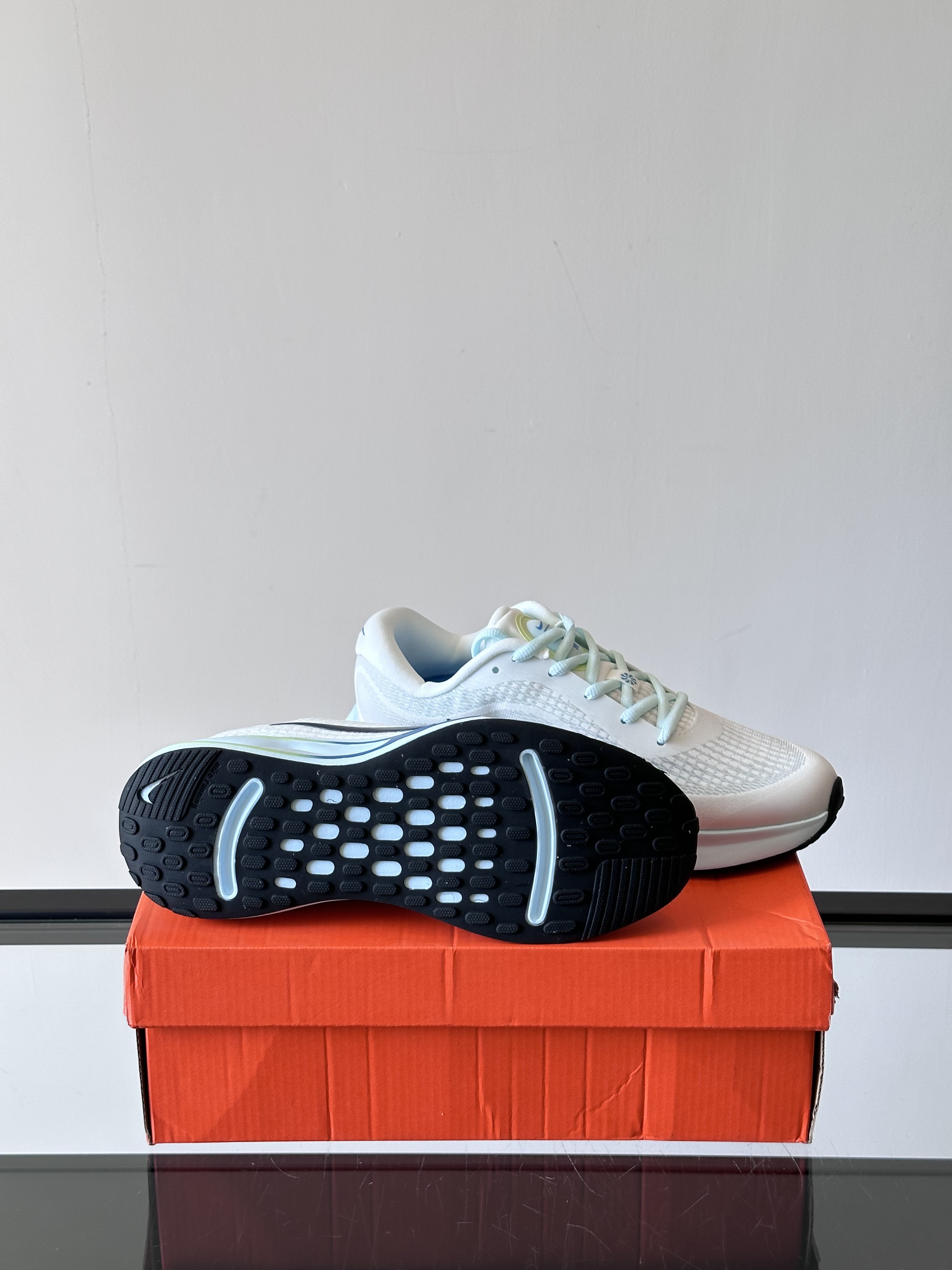 Nike Air Max 95 White / Burgundy main view