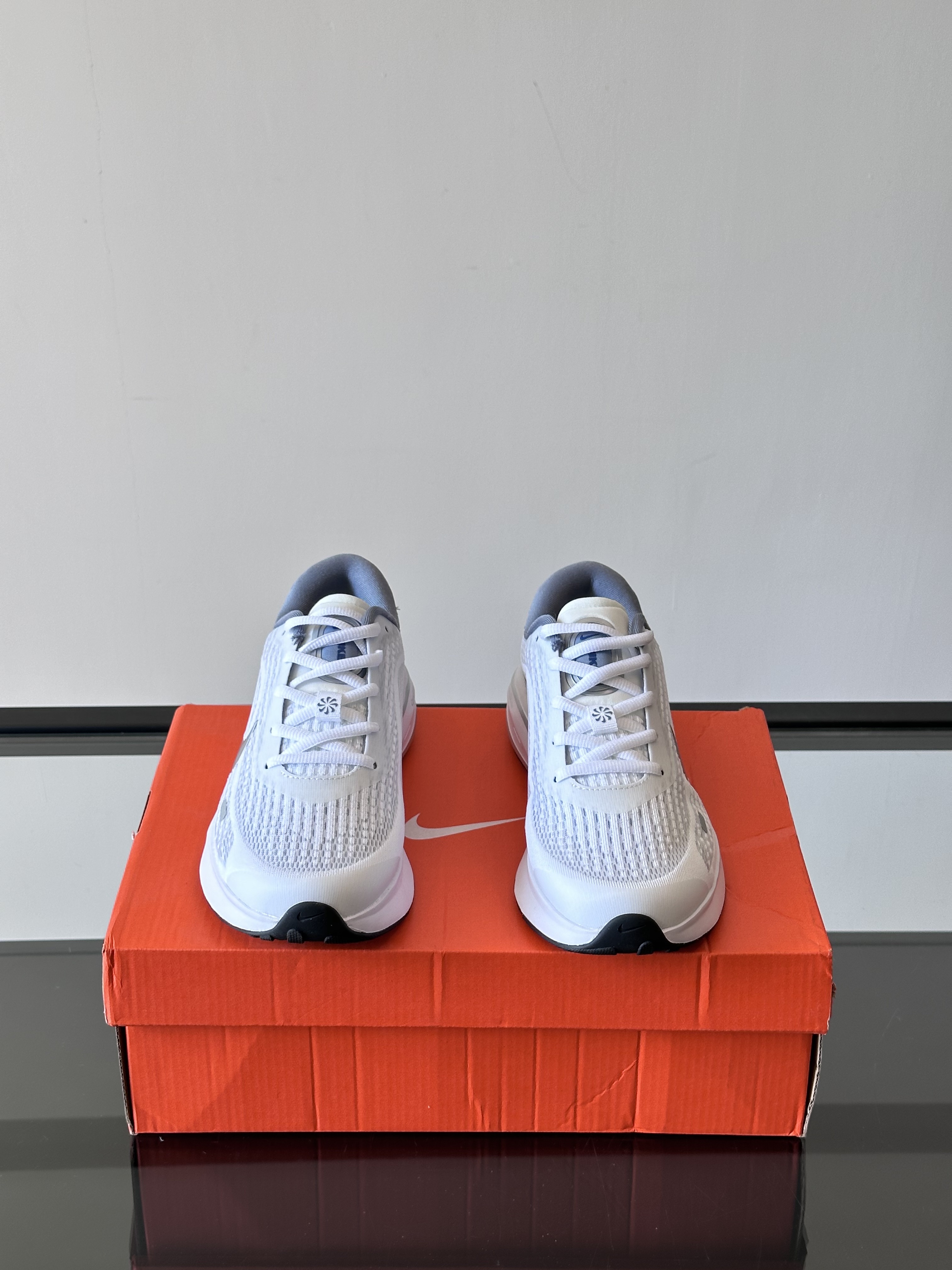 Nike Air Max 95 White / Burgundy detail view 7