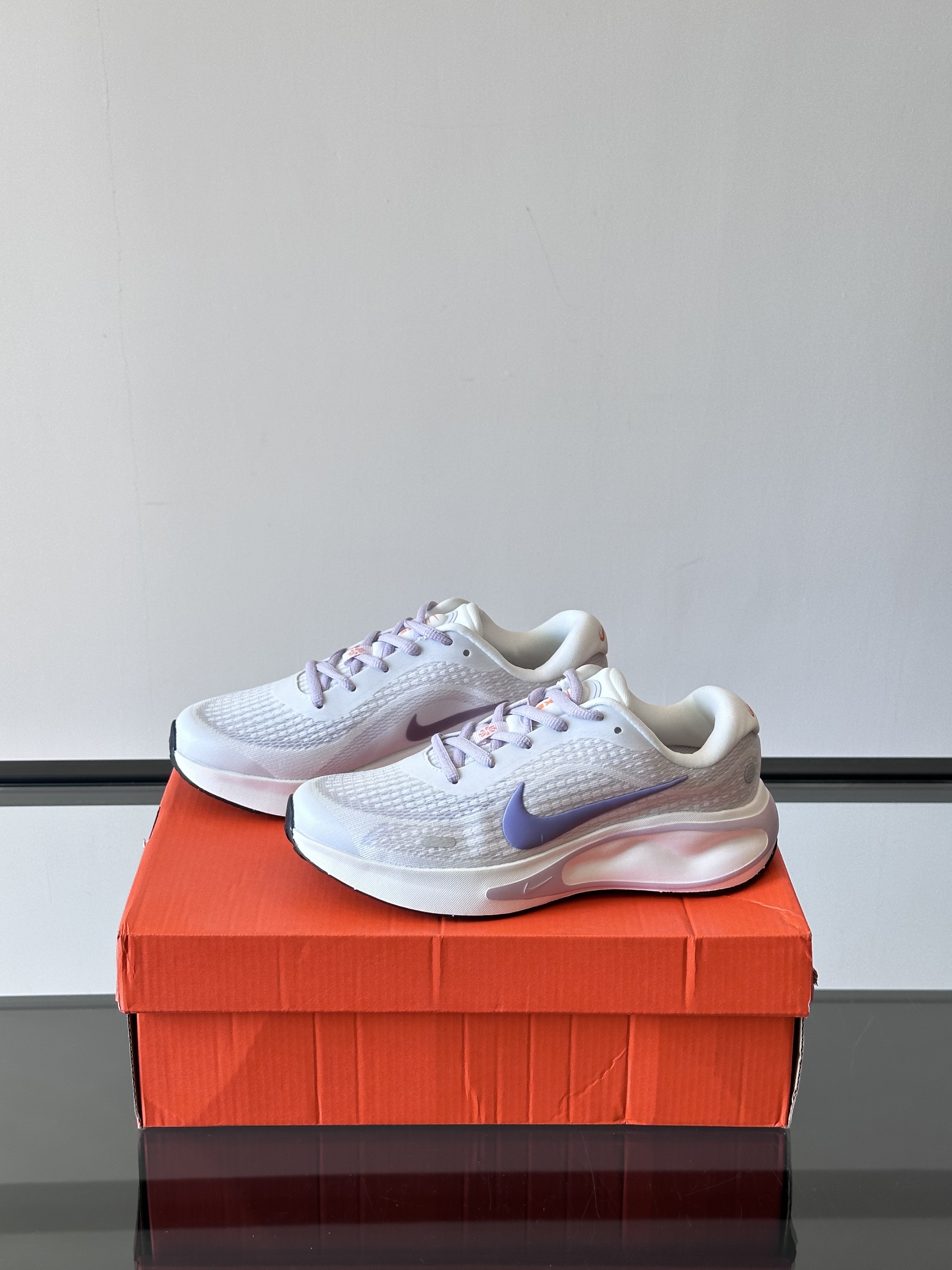 Nike Air Max 95 White / Burgundy detail view 6