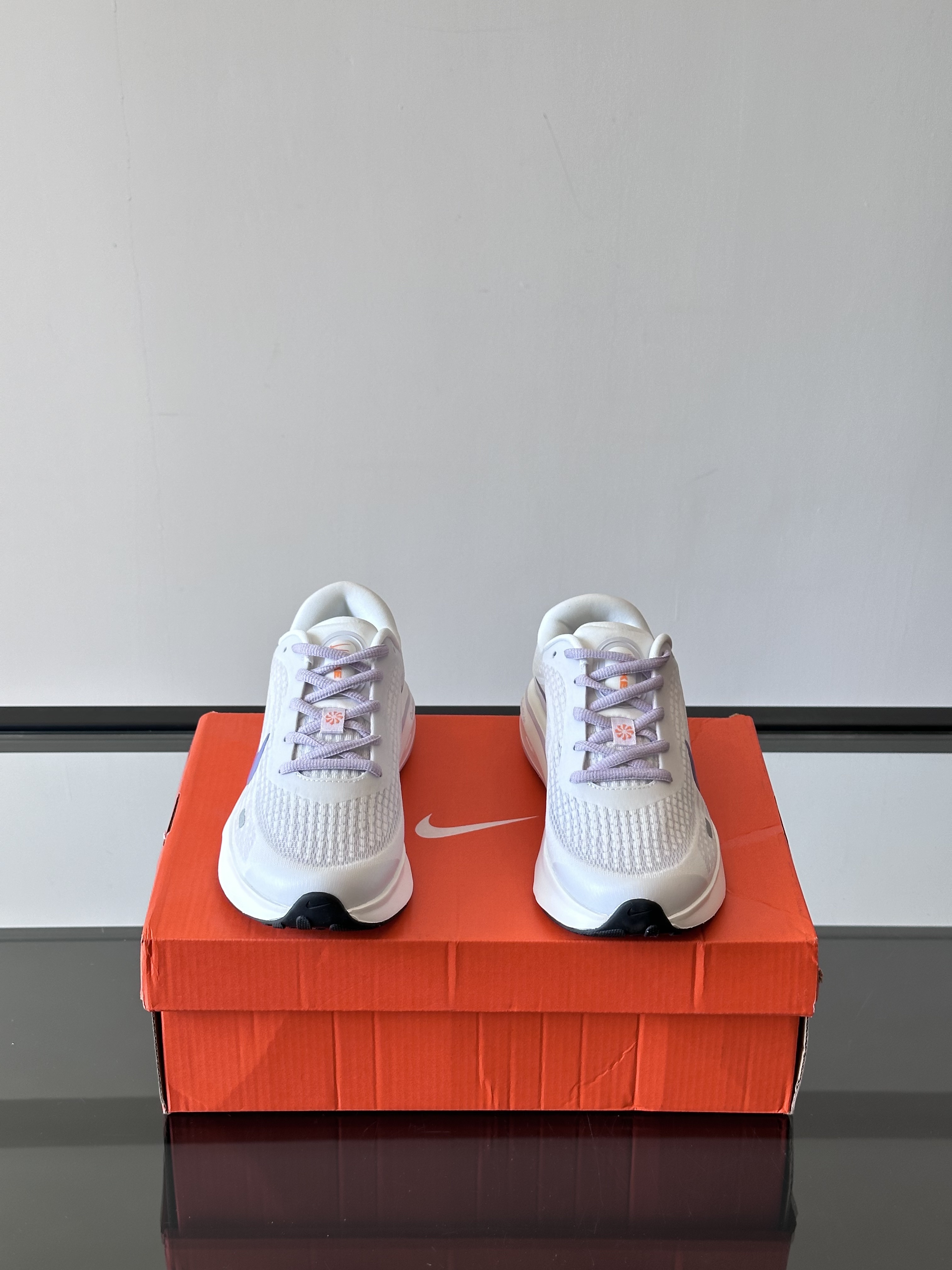 Nike Air Max 95 White / Burgundy detail view 7