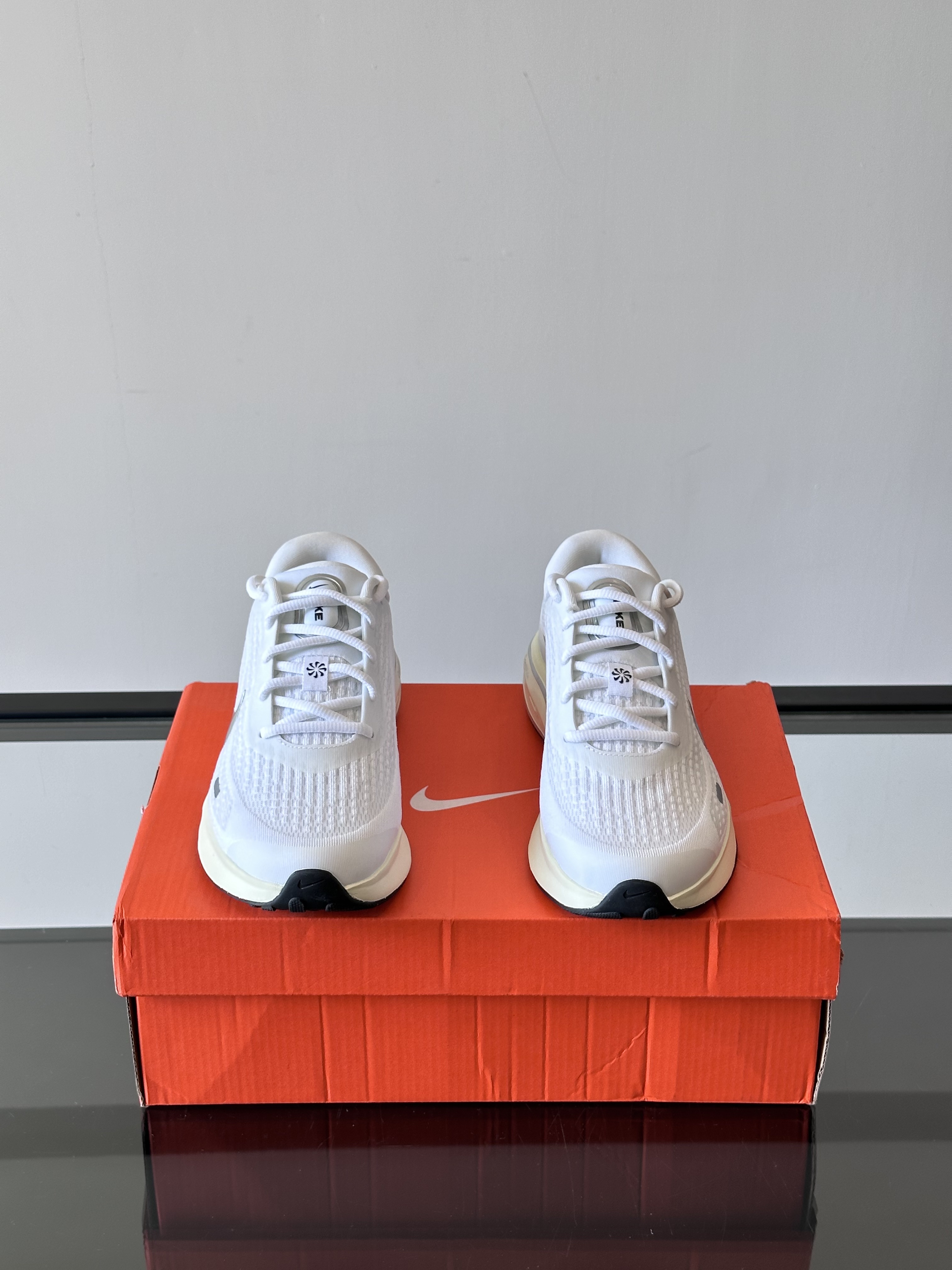 Nike Air Max 95 White / Burgundy detail view 7