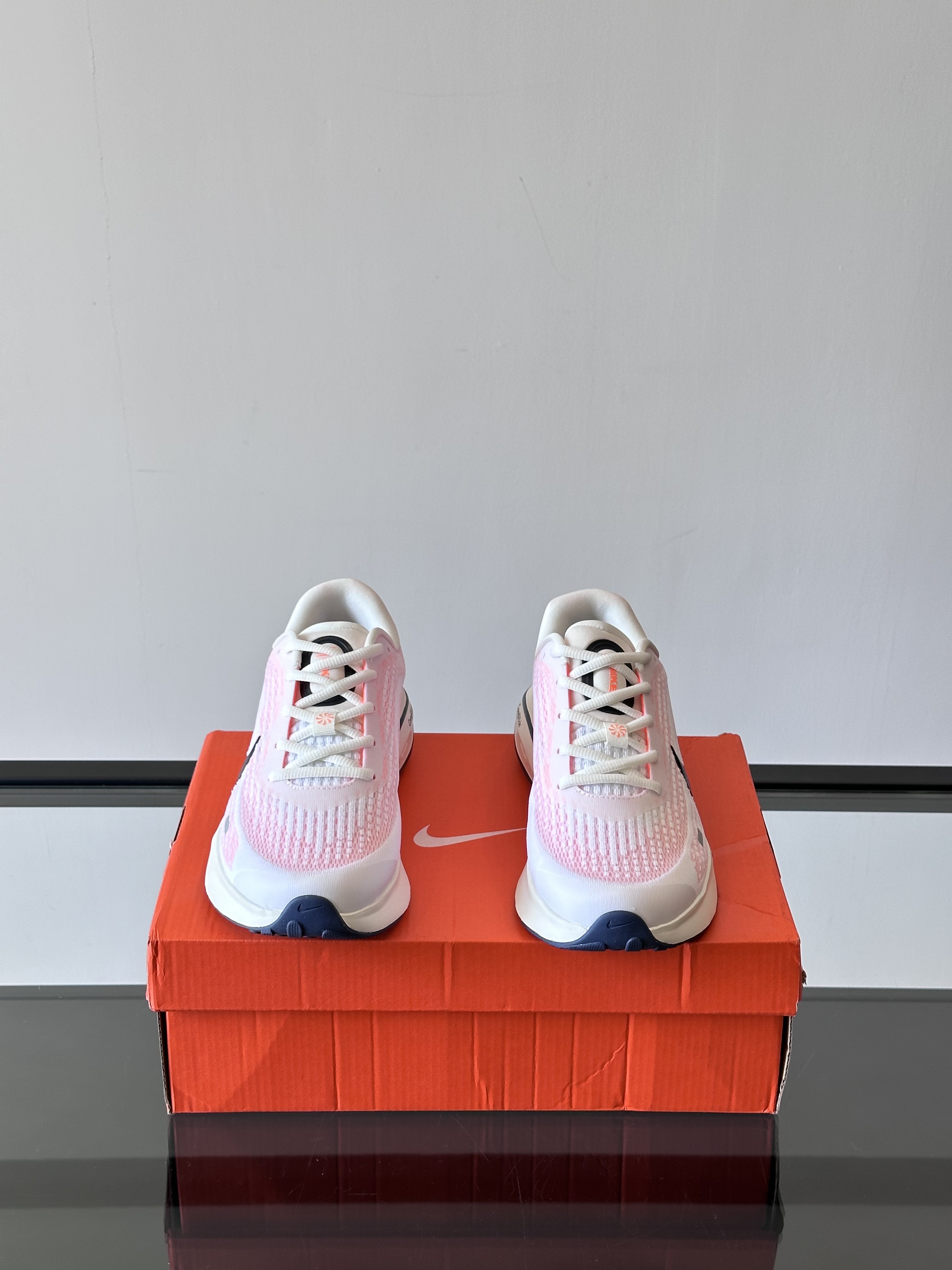 Nike Air Max 95 White / Burgundy detail view 7
