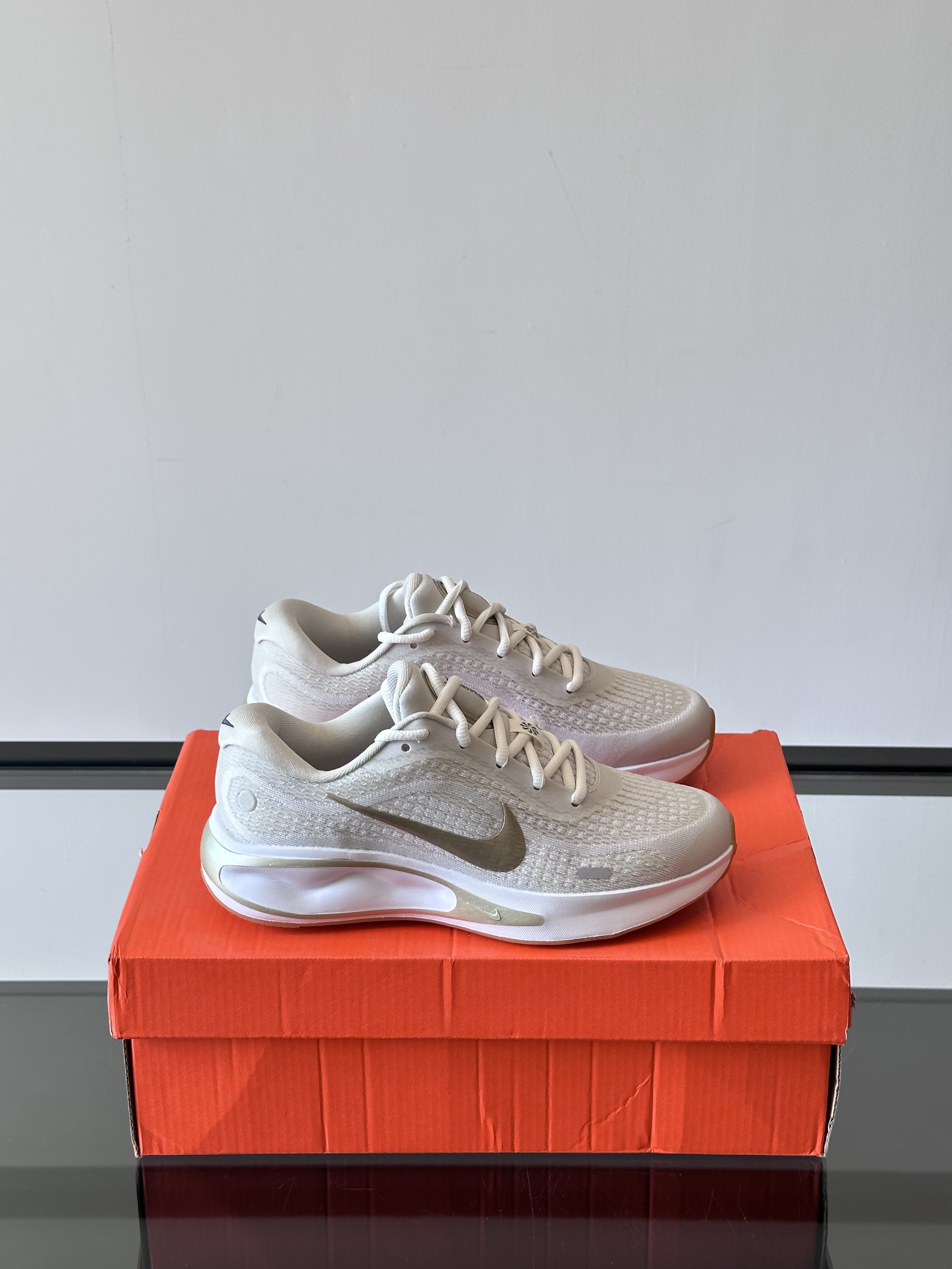 Nike Air Max 95 White / Burgundy detail view 7