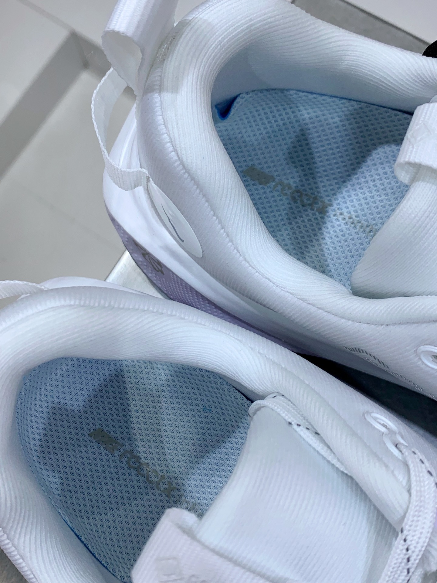 Nike Air Max DN White / Blue detail view 2