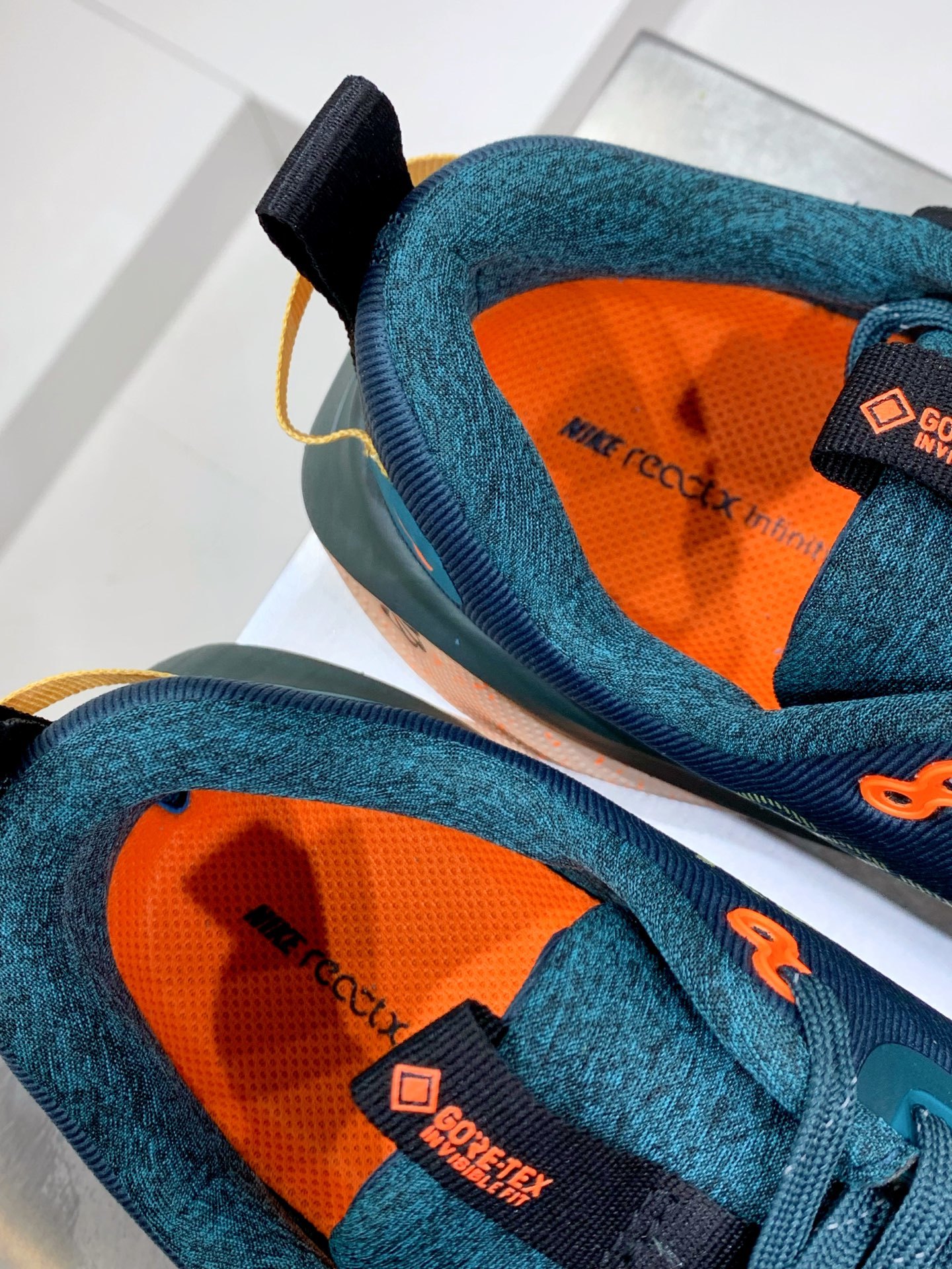 Nike Air Max DN Blue / White detail view 2