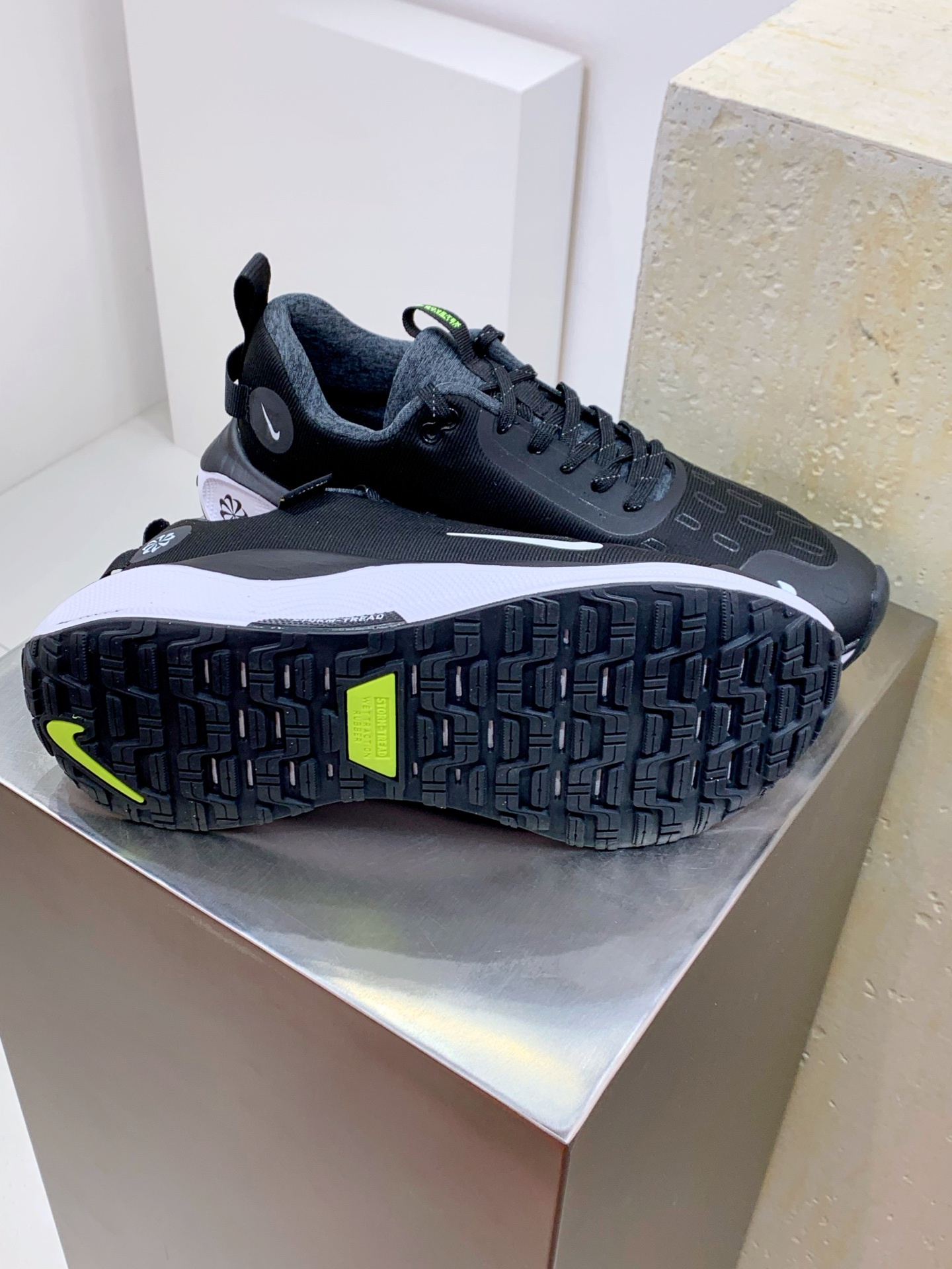 Nike Air Max DN Grey / White detail view 6