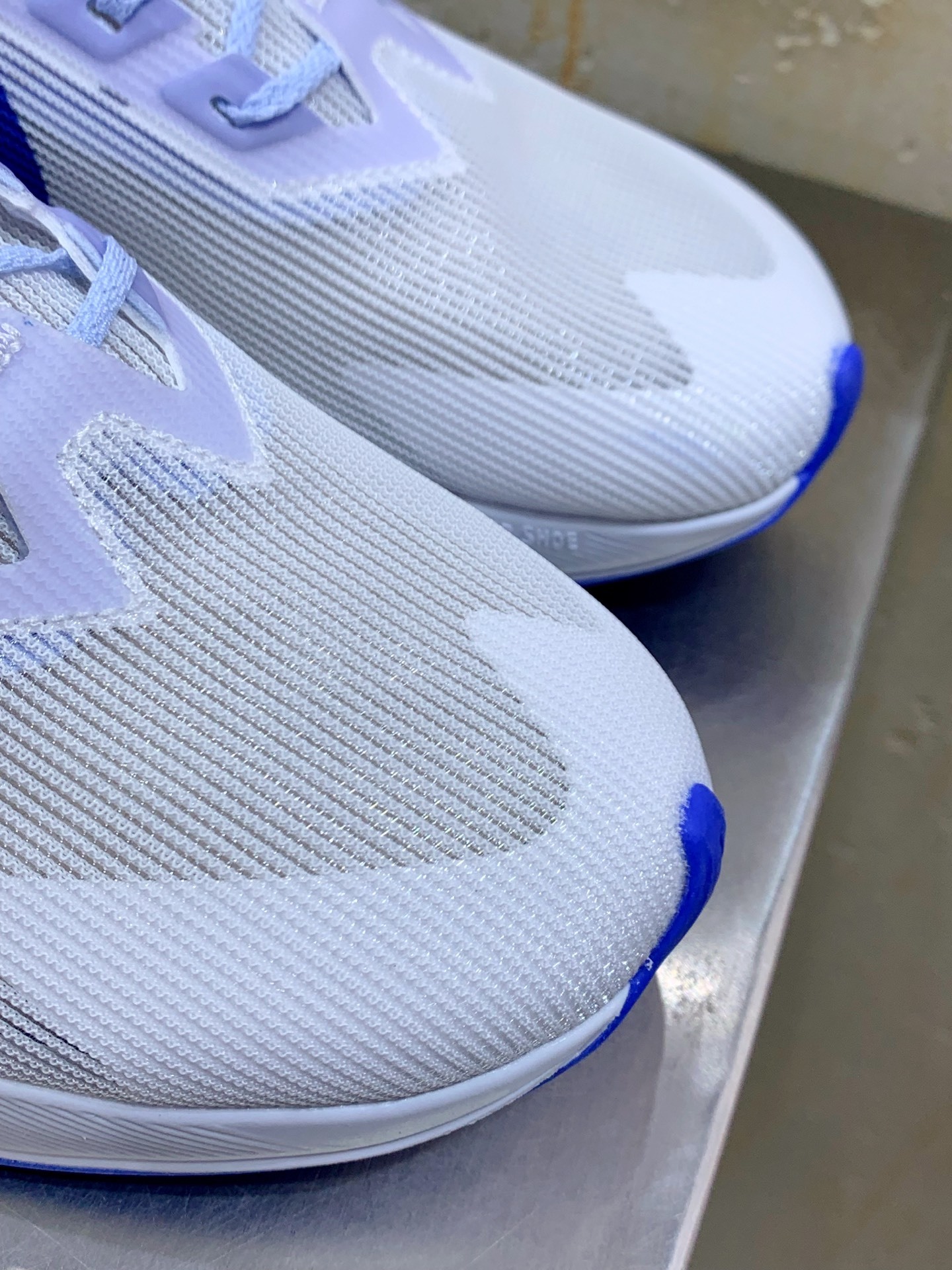 Nike Air Max DN White / Blue main view