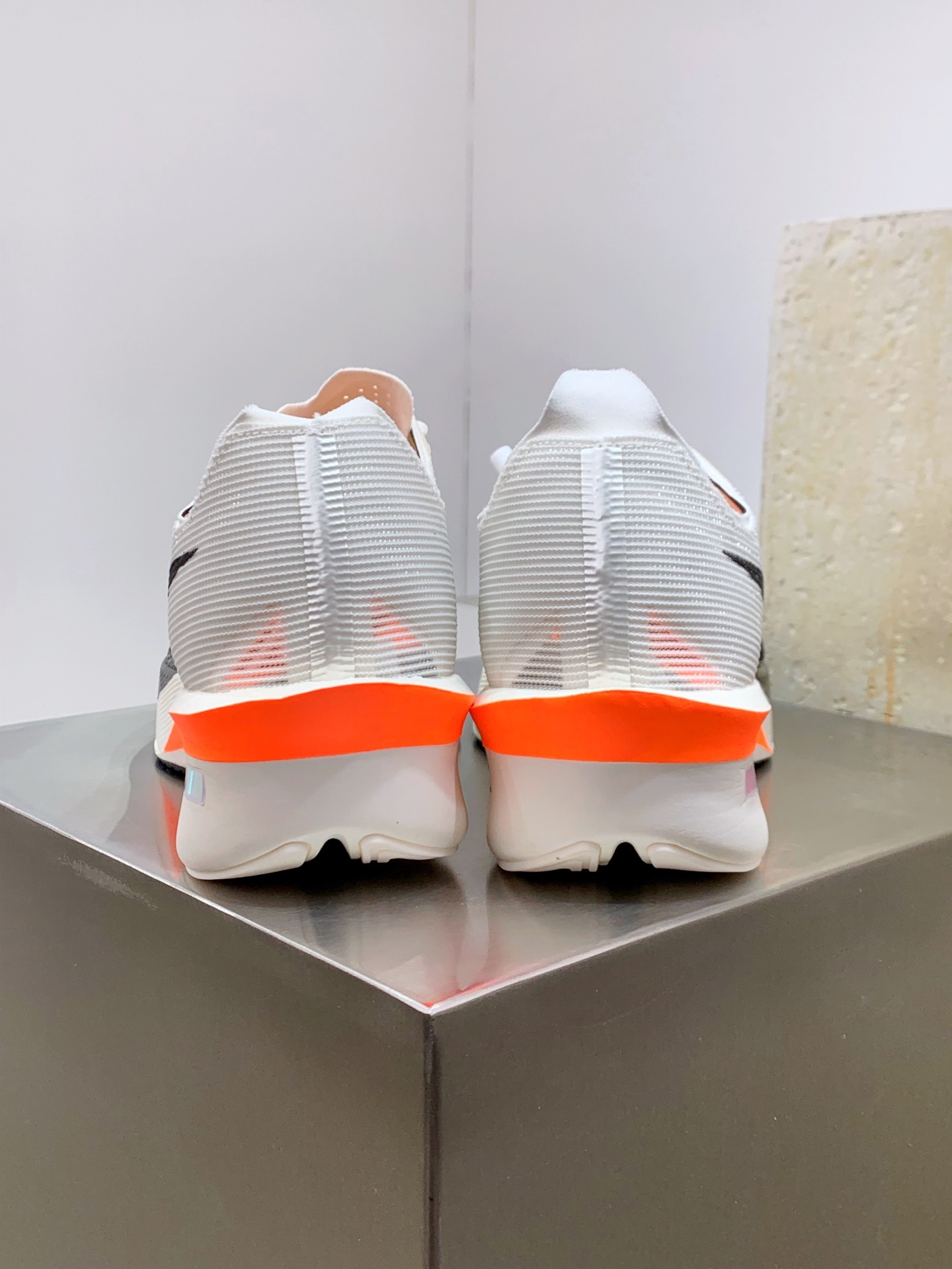 Nike Air Max DN White / Grey detail view 3