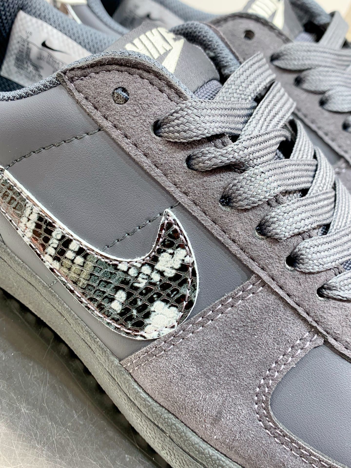 Nike Air Max DN White / Grey detail view 1