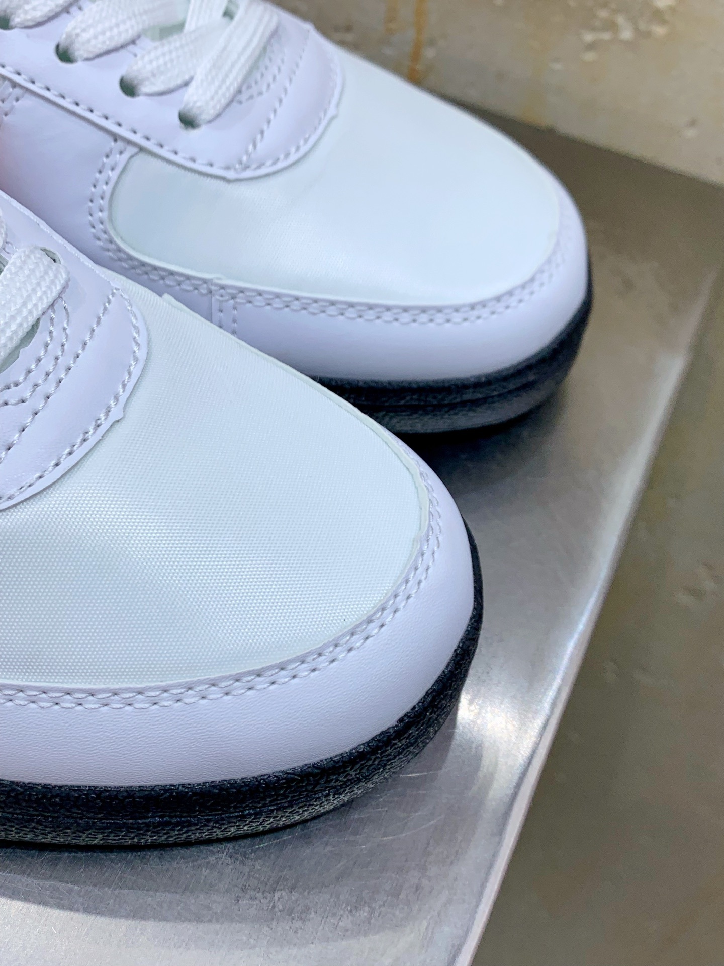 Nike Air Max DN White / Grey main view