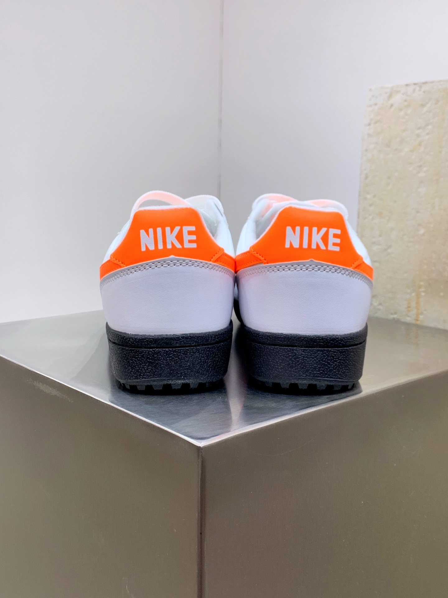 Nike Air Max DN White / Grey detail view 3
