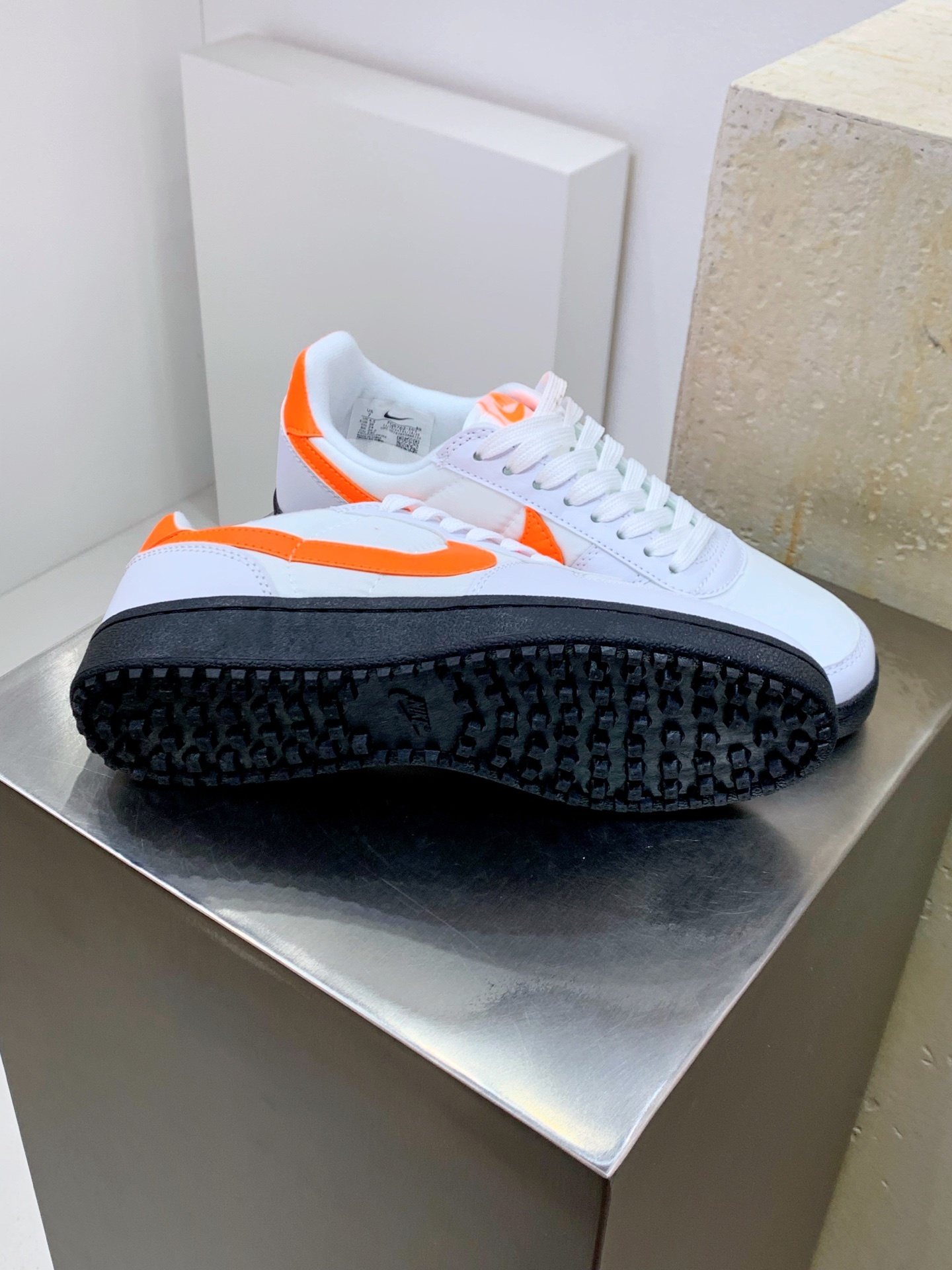 Nike Air Max DN White / Grey detail view 6