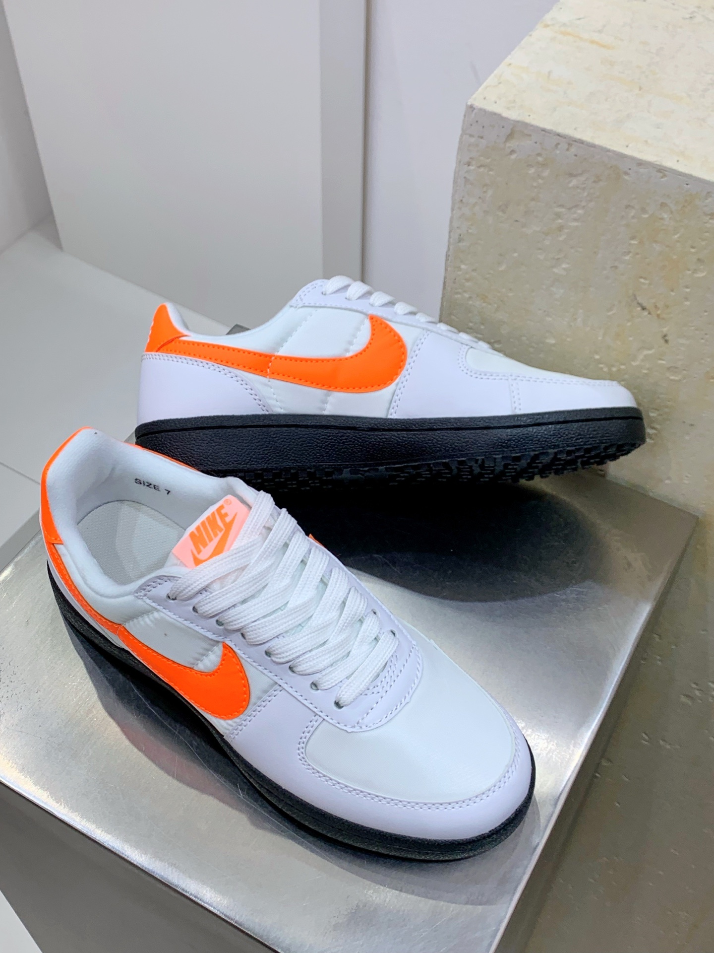 Nike Air Max DN White / Grey detail view 7