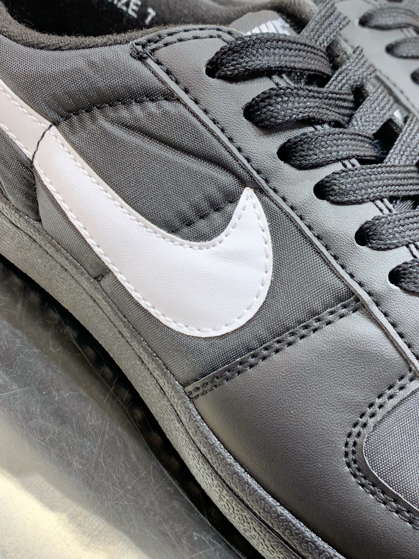 Nike Air Max DN White / Grey detail view 1