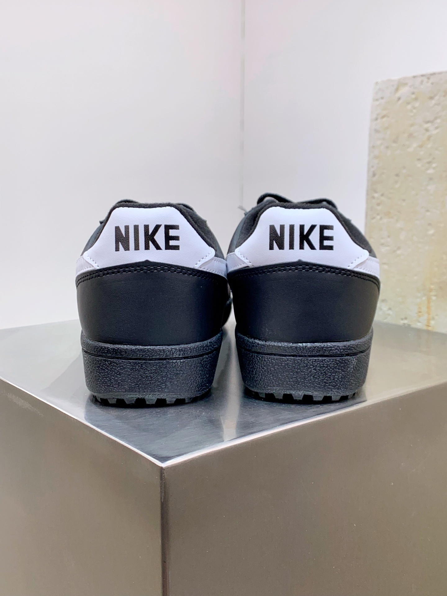 Nike Air Max DN White / Grey detail view 3