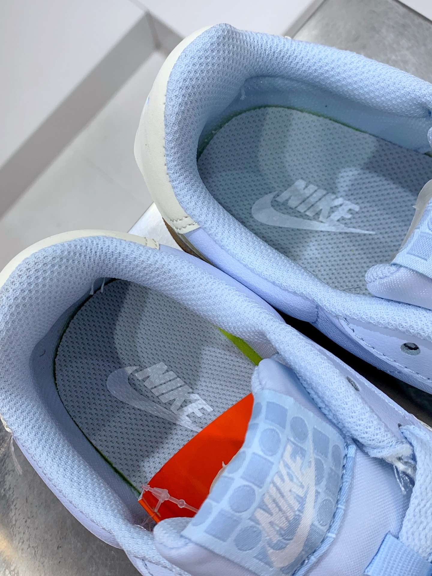 Nike Waffle Blue / Grey detail view 2