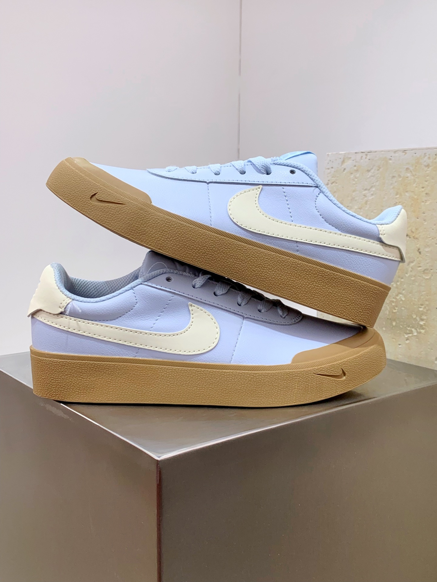 Nike Waffle Blue / Grey detail view 5