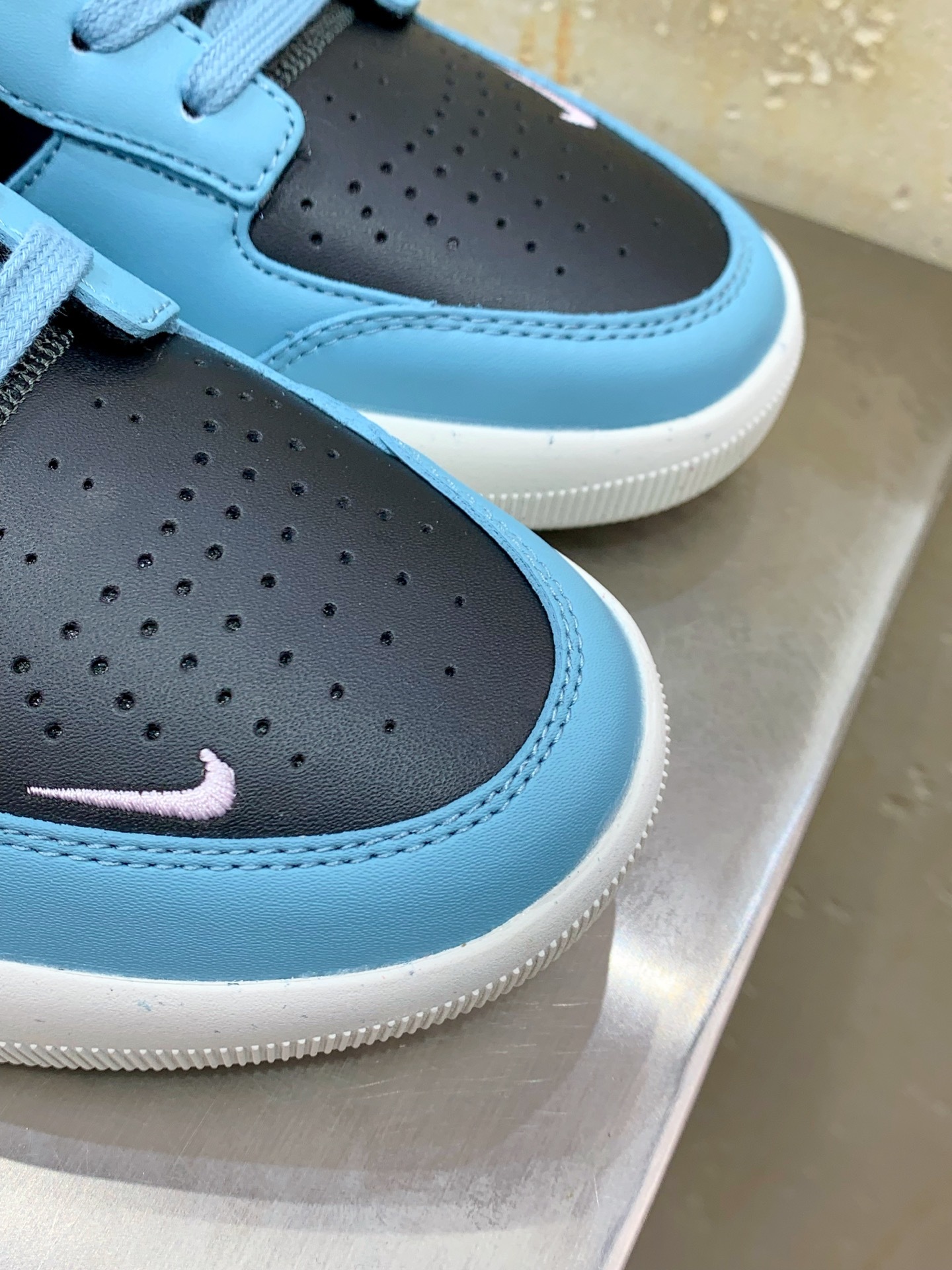 Nike Waffle Grey / Blue main view