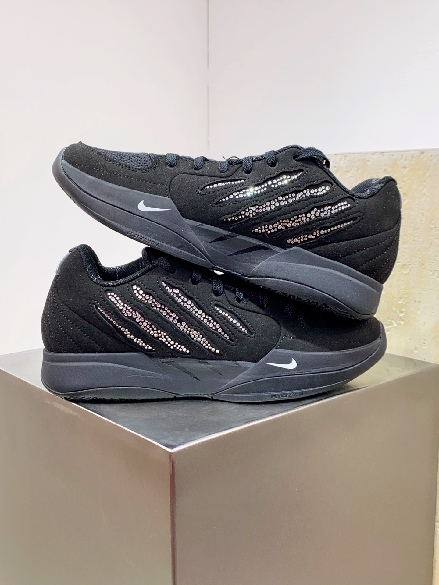 Nike Waffle Grey / White detail view 5