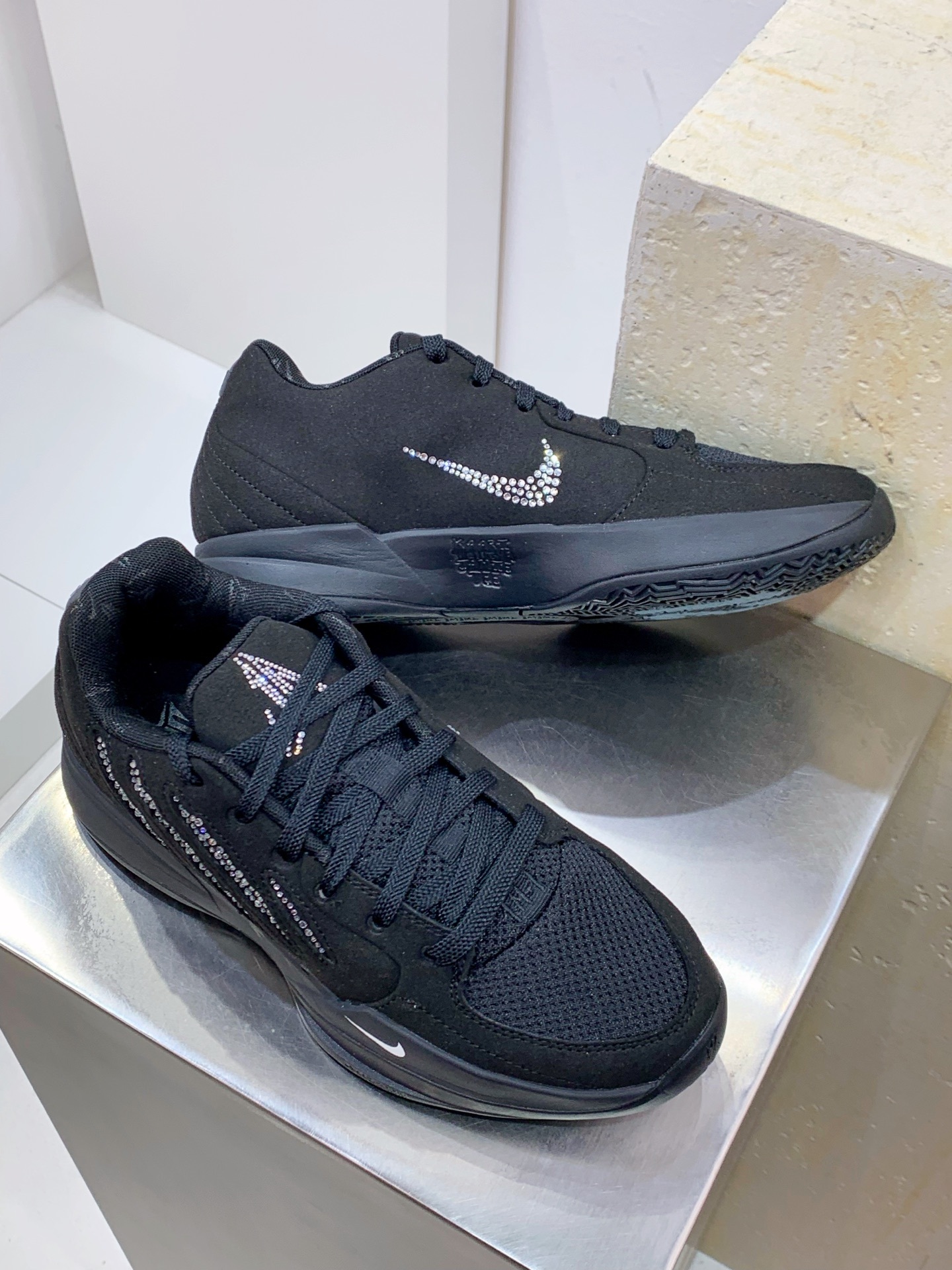 Nike Waffle Grey / White detail view 7