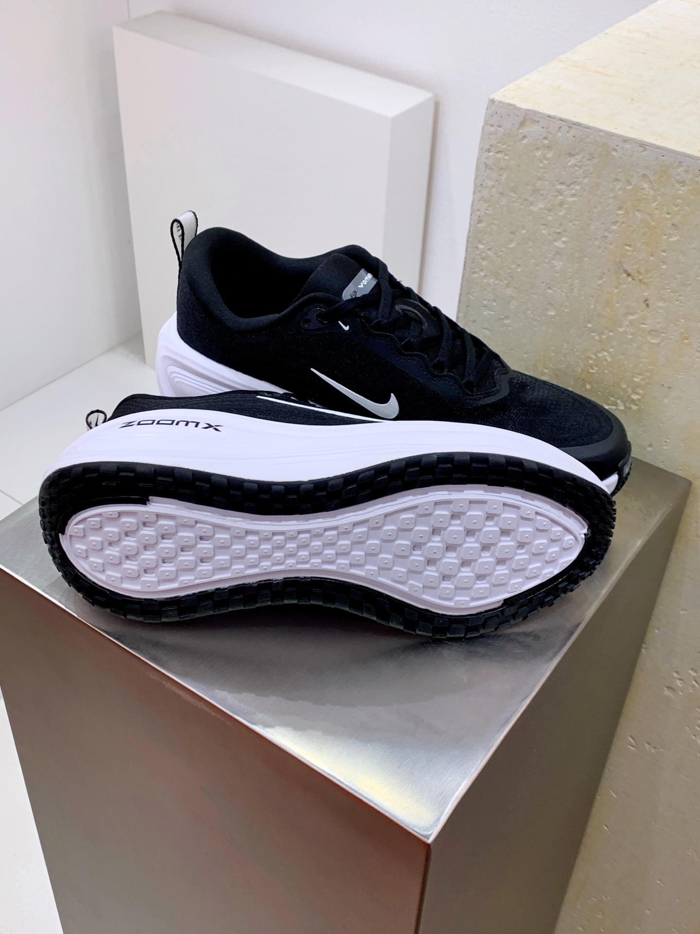 Nike Pegasus Grey / White detail view 6
