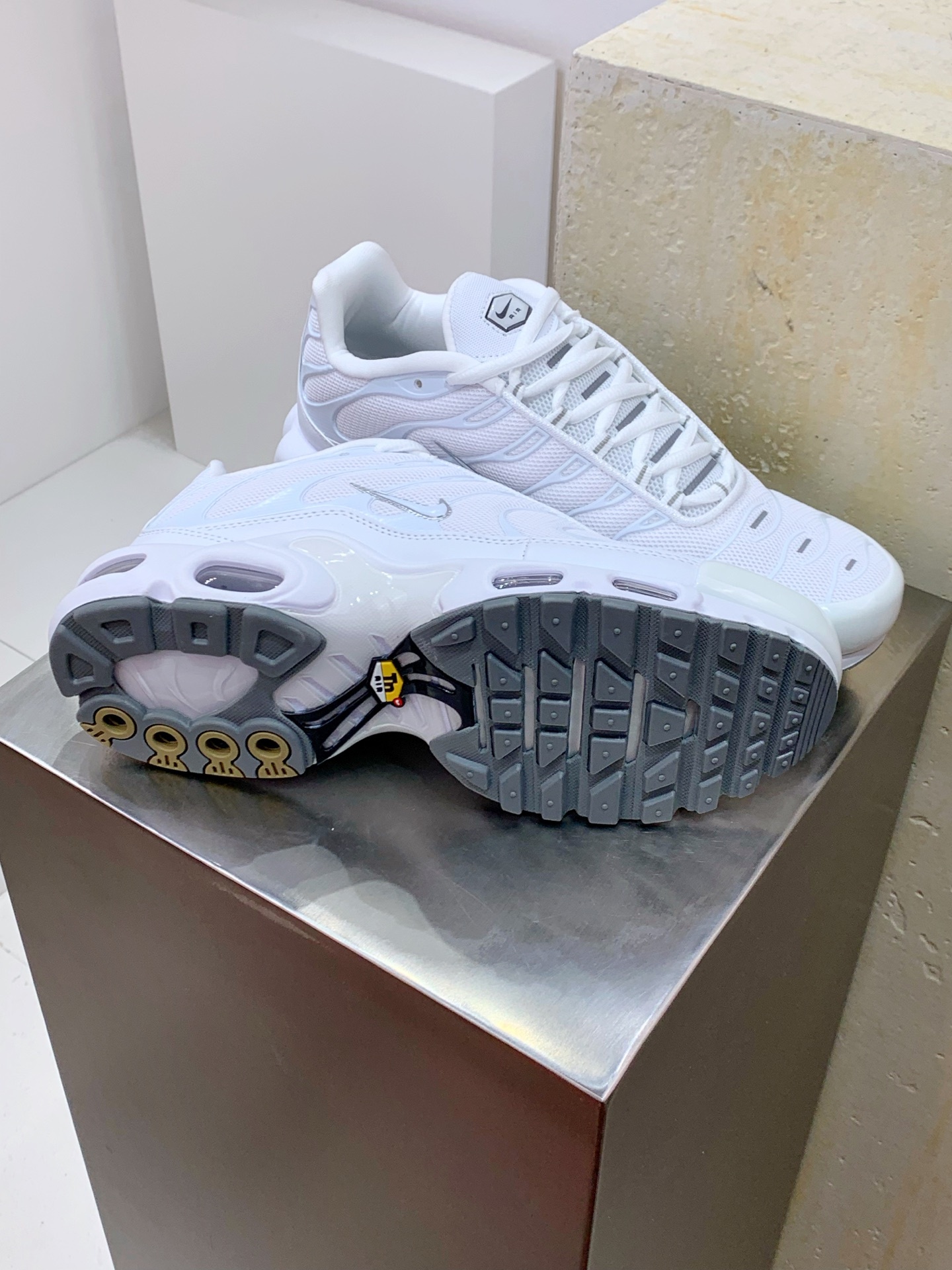Nike Air Max 95 White / Grey detail view 6