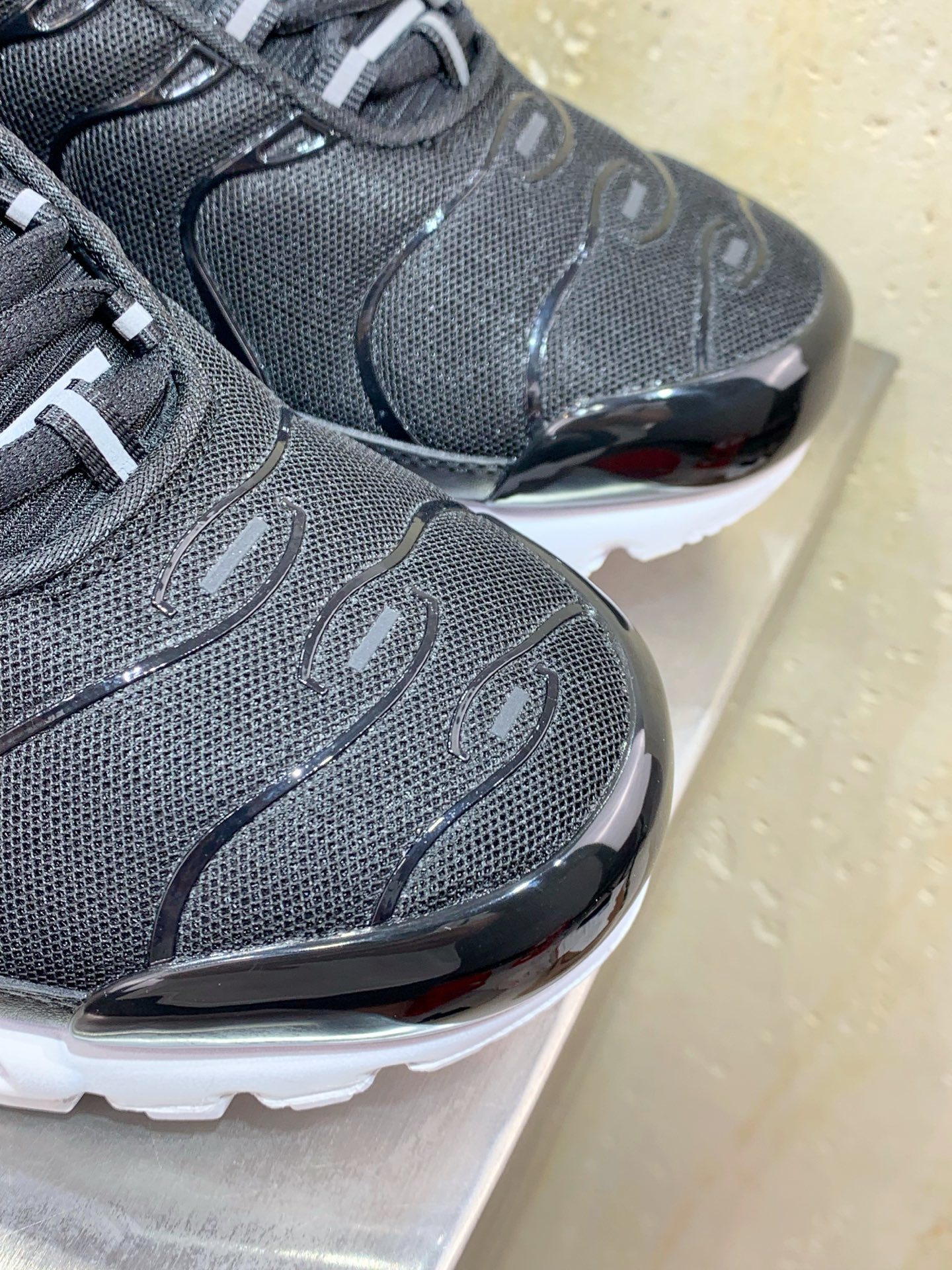 Nike Air Max 95 Grey / White main view