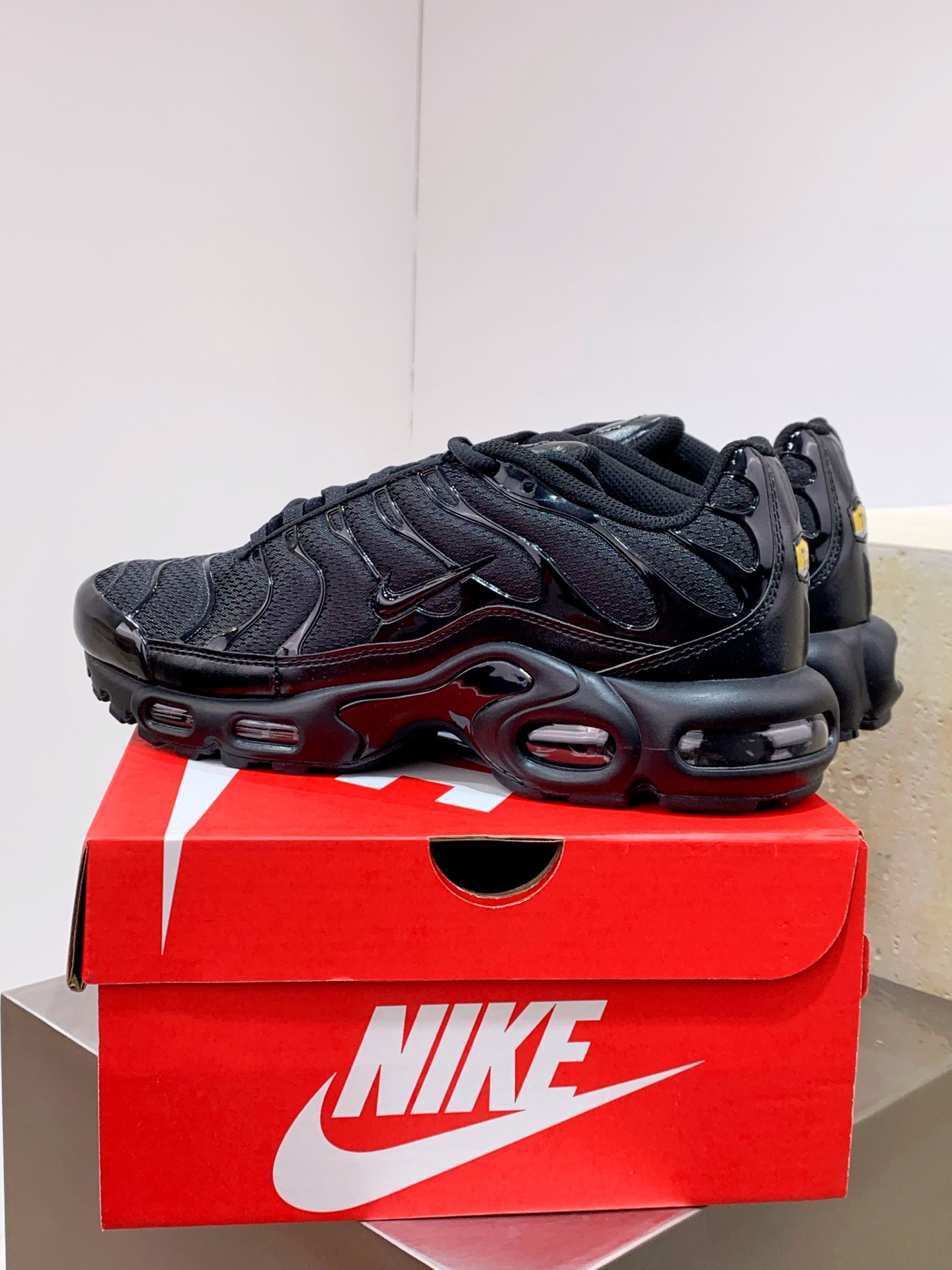 Nike Air Max 95 Grey / White detail view 4