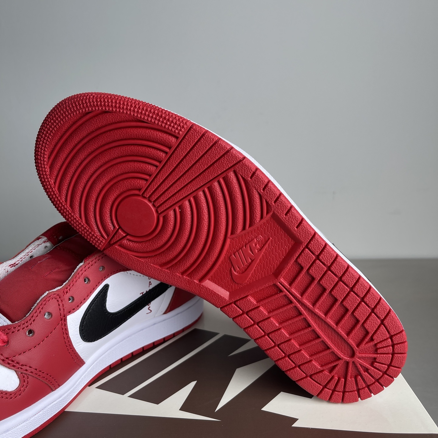Nike Air Force 1 Low White / Burgundy main view