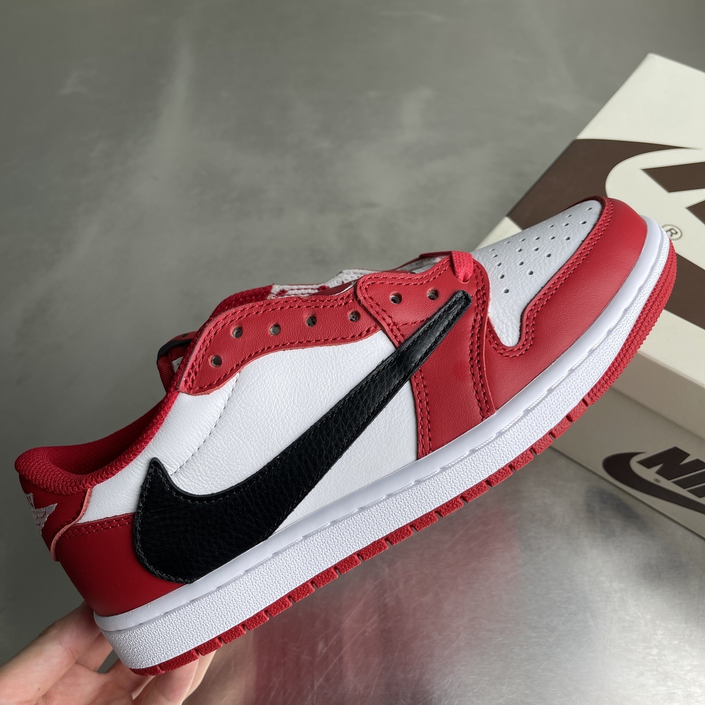 Nike Air Force 1 Low White / Burgundy detail view 5
