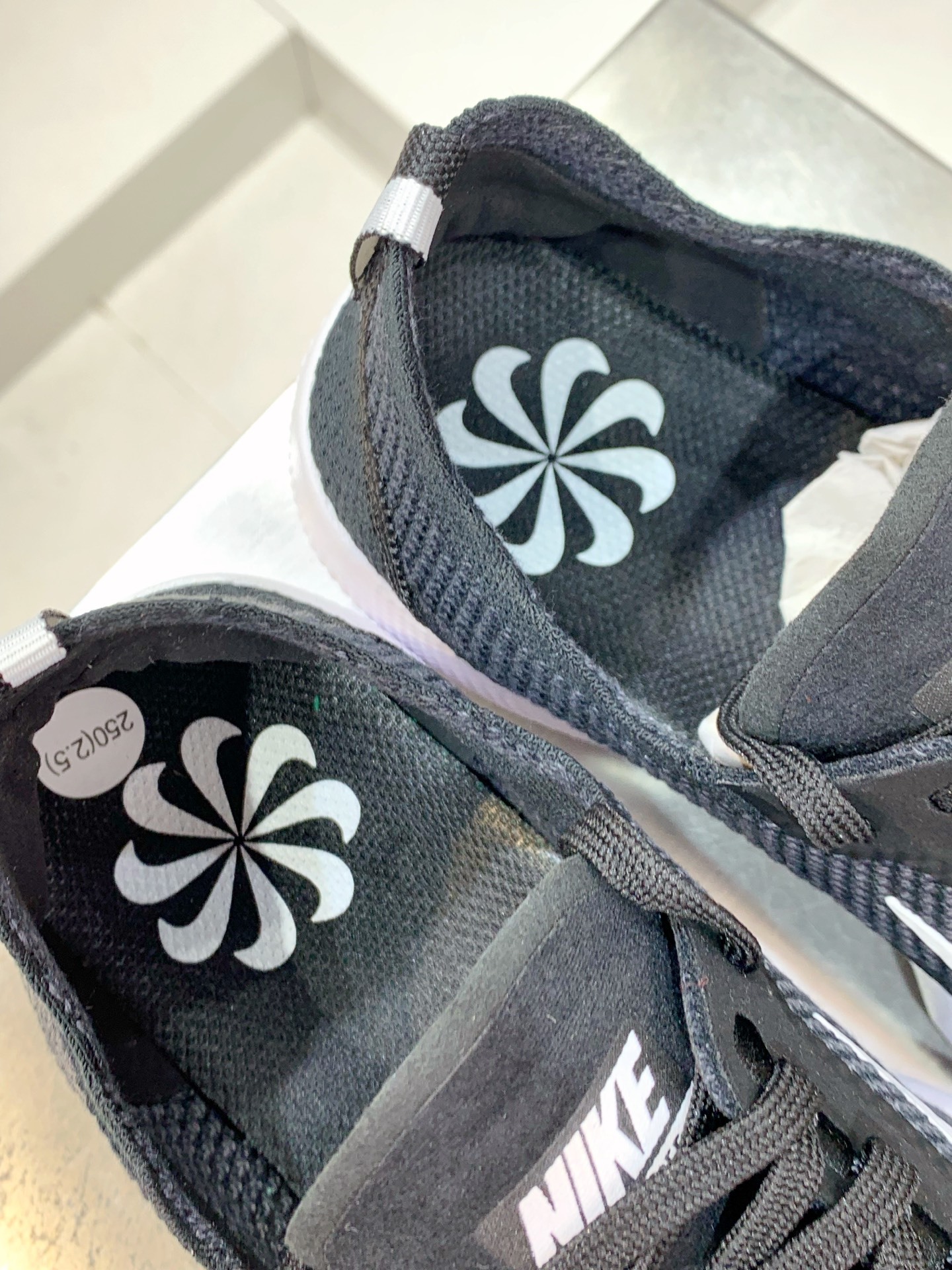 Nike Other Running Grey / White detail view 2