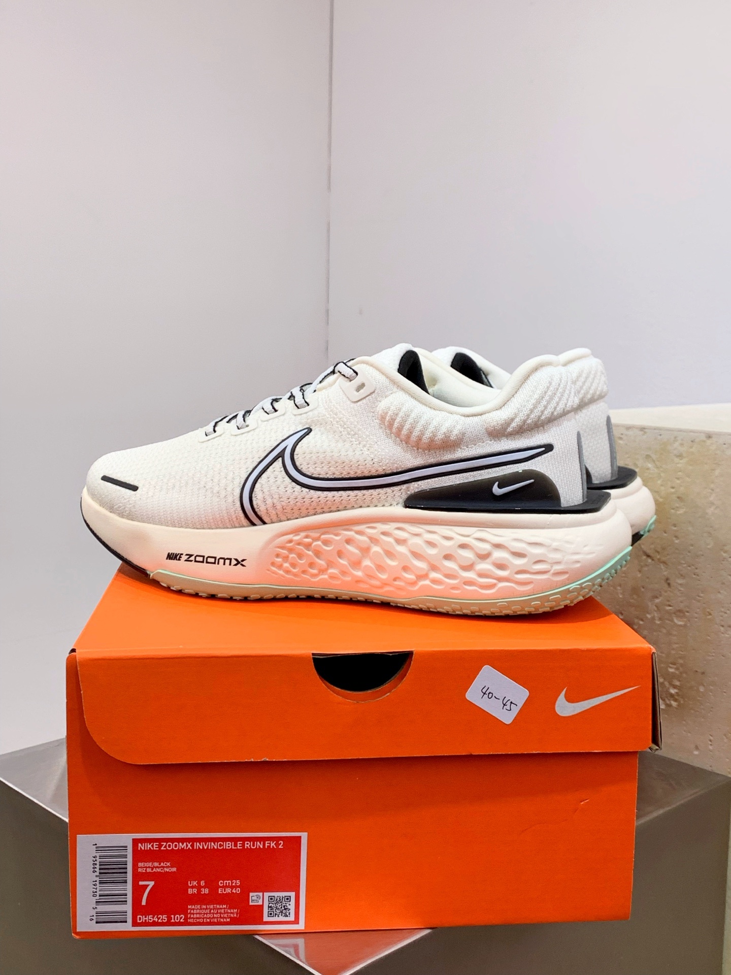 Nike Other Running White / Grey detail view 4