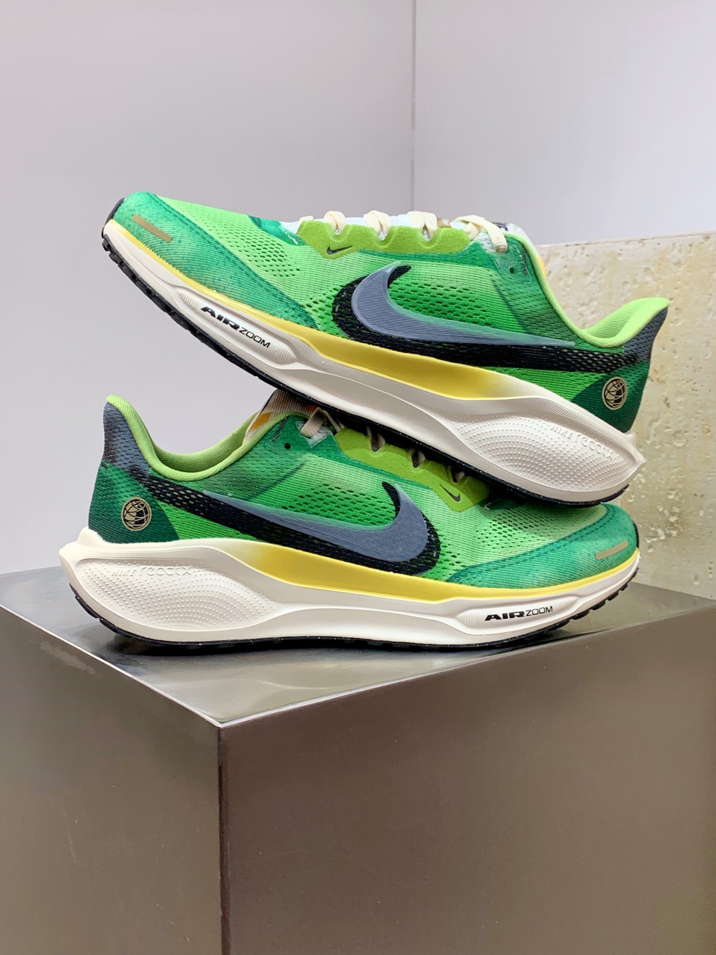 Nike Other Running Green / Grey detail view 5