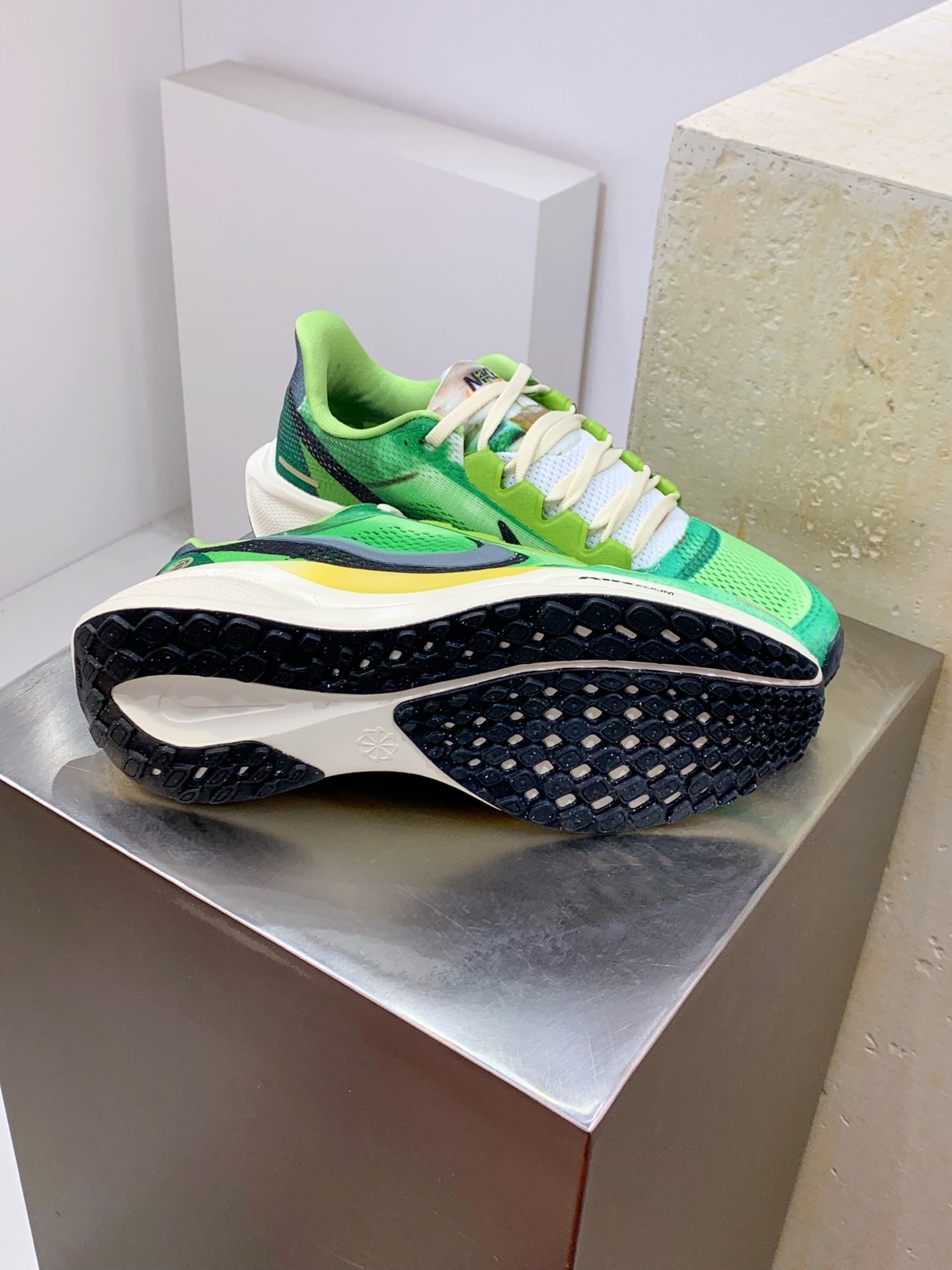 Nike Other Running Green / Grey detail view 6