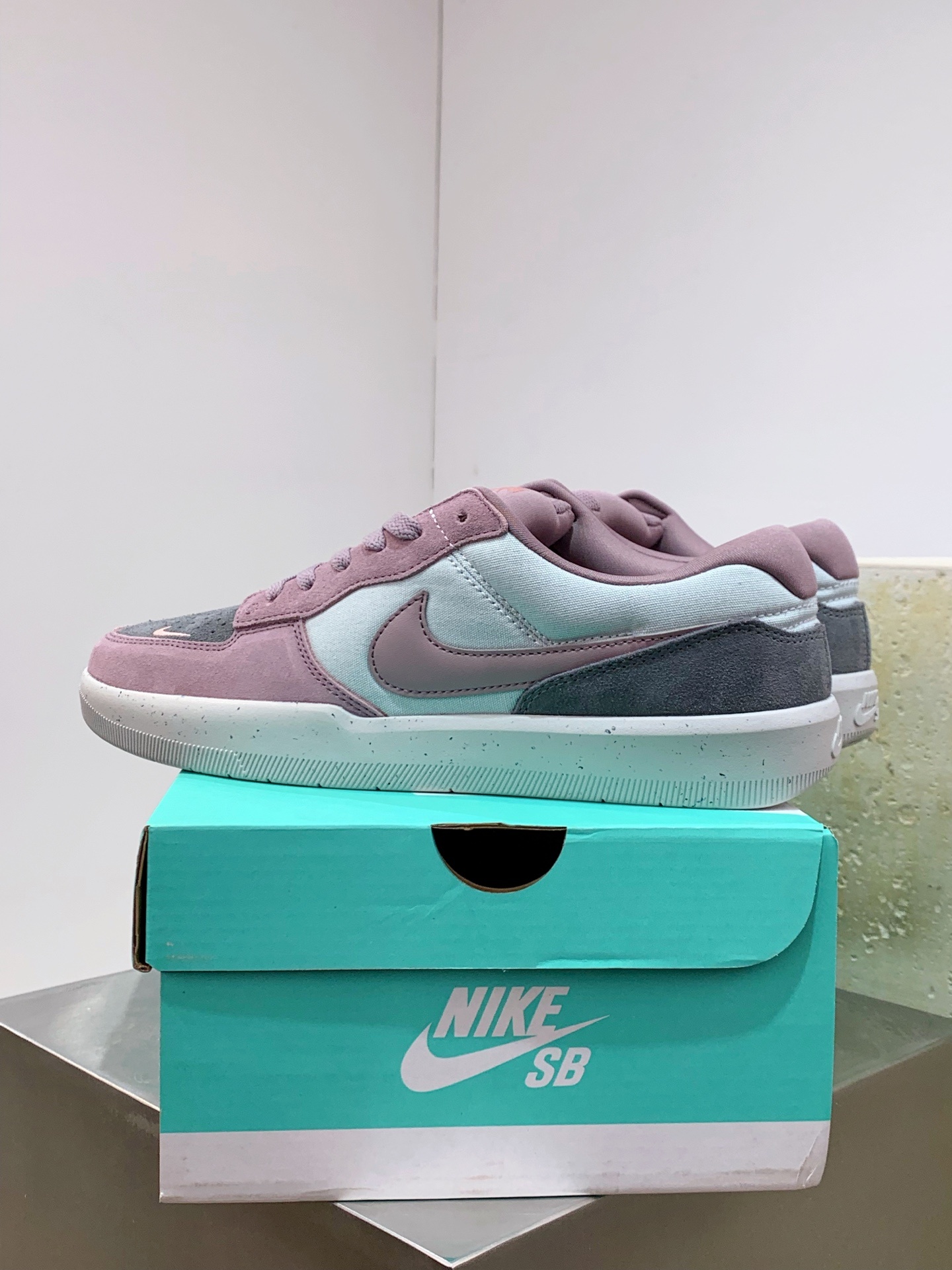Nike Other Running White / Grey detail view 4