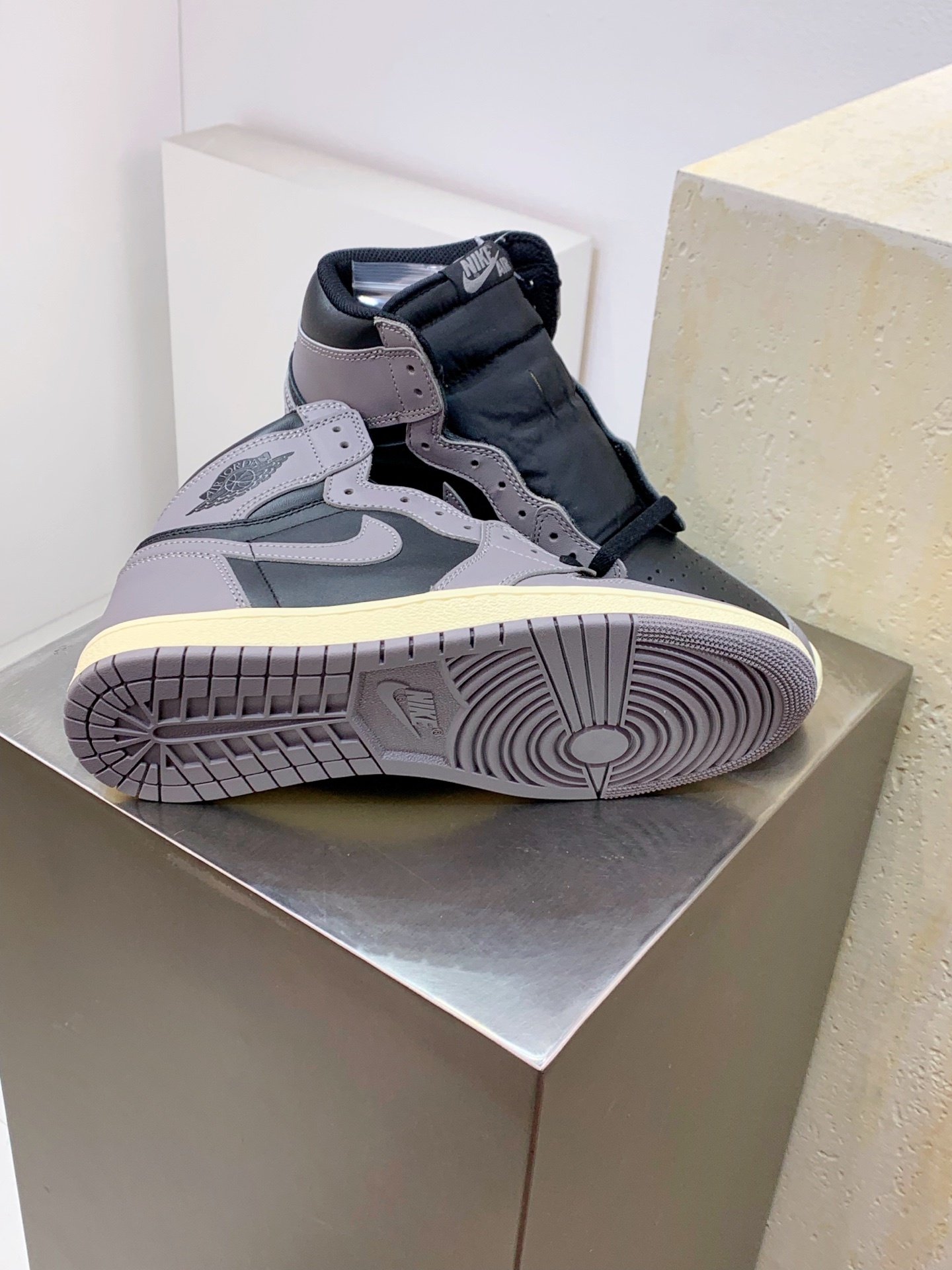 Nike Dunk Low Grey / White detail view 6
