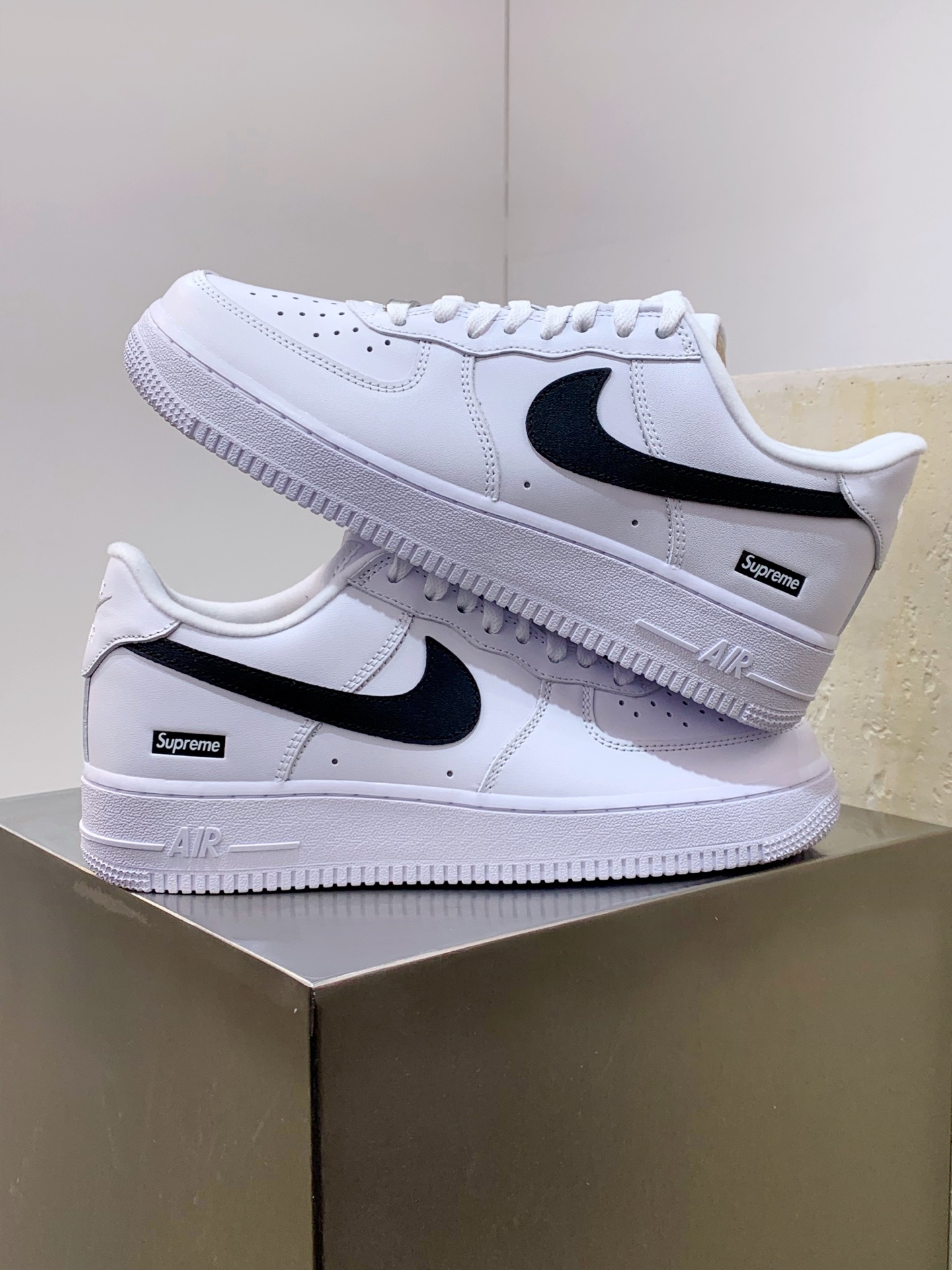 Nike Air Force 1 Low White / Grey detail view 5