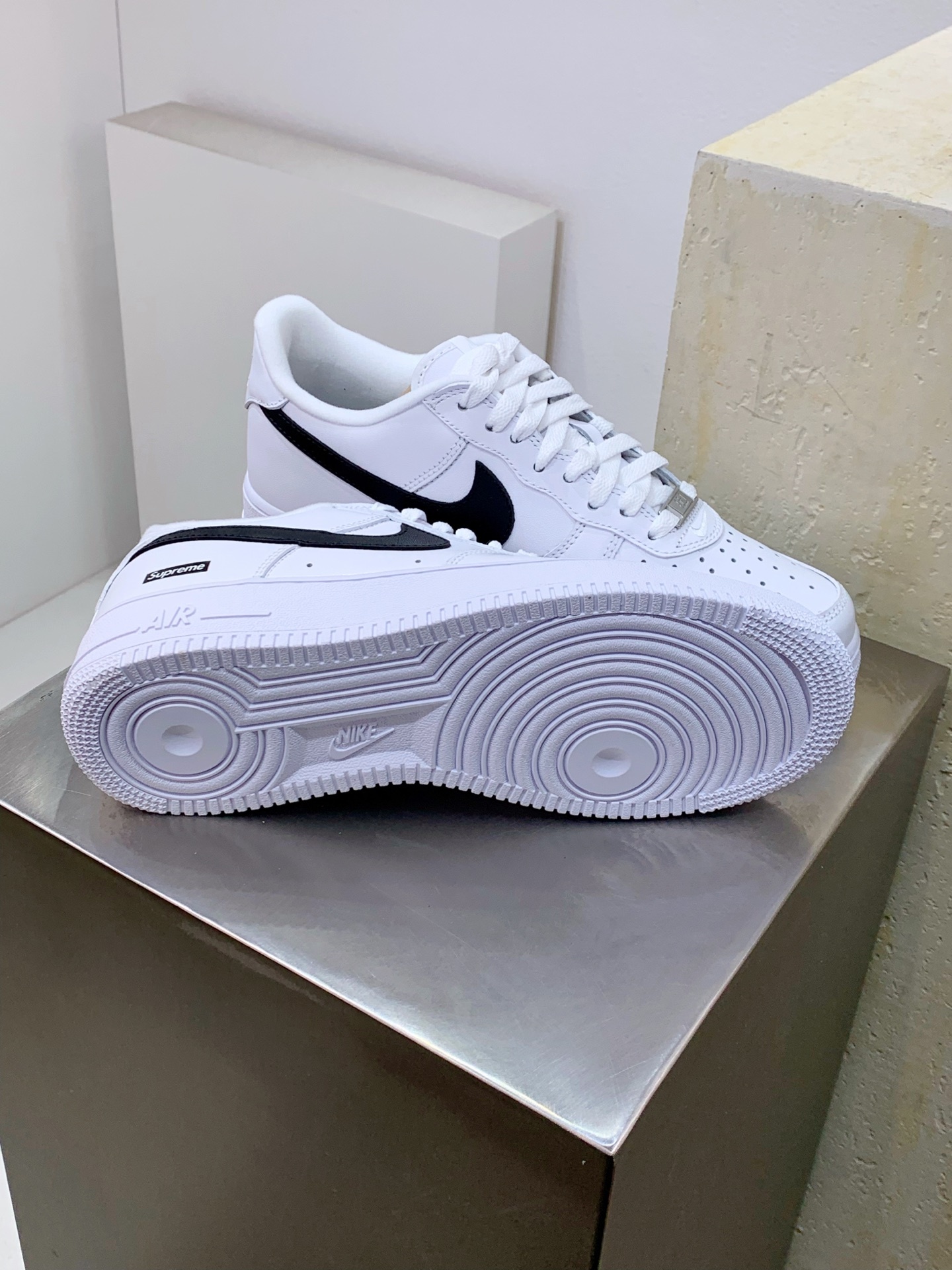 Nike Air Force 1 Low White / Grey detail view 6