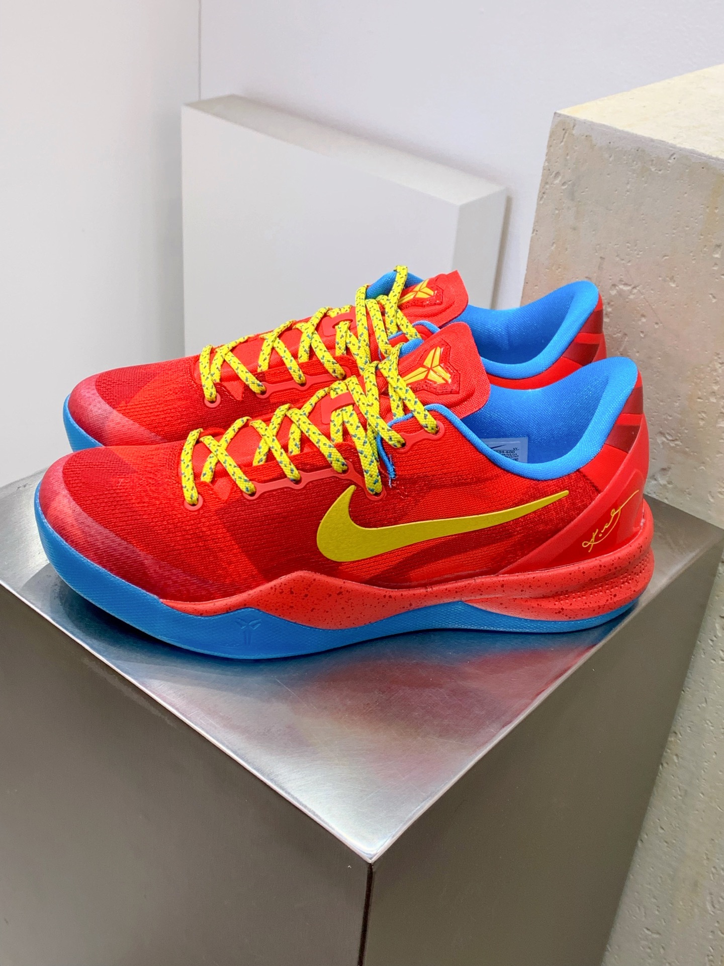 Nike Air Force 1 Low Burgundy / Grey detail view 8