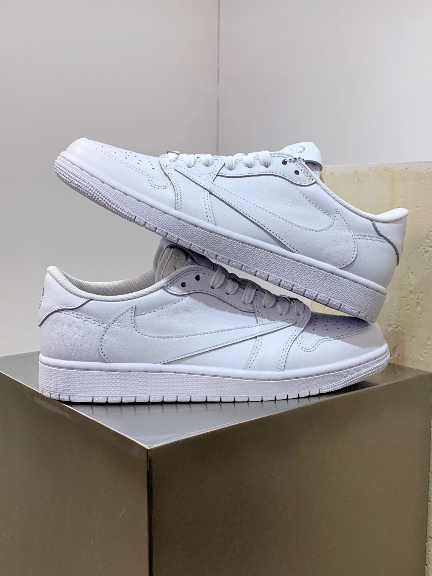 Nike Air Force 1 Low White / Grey detail view 5