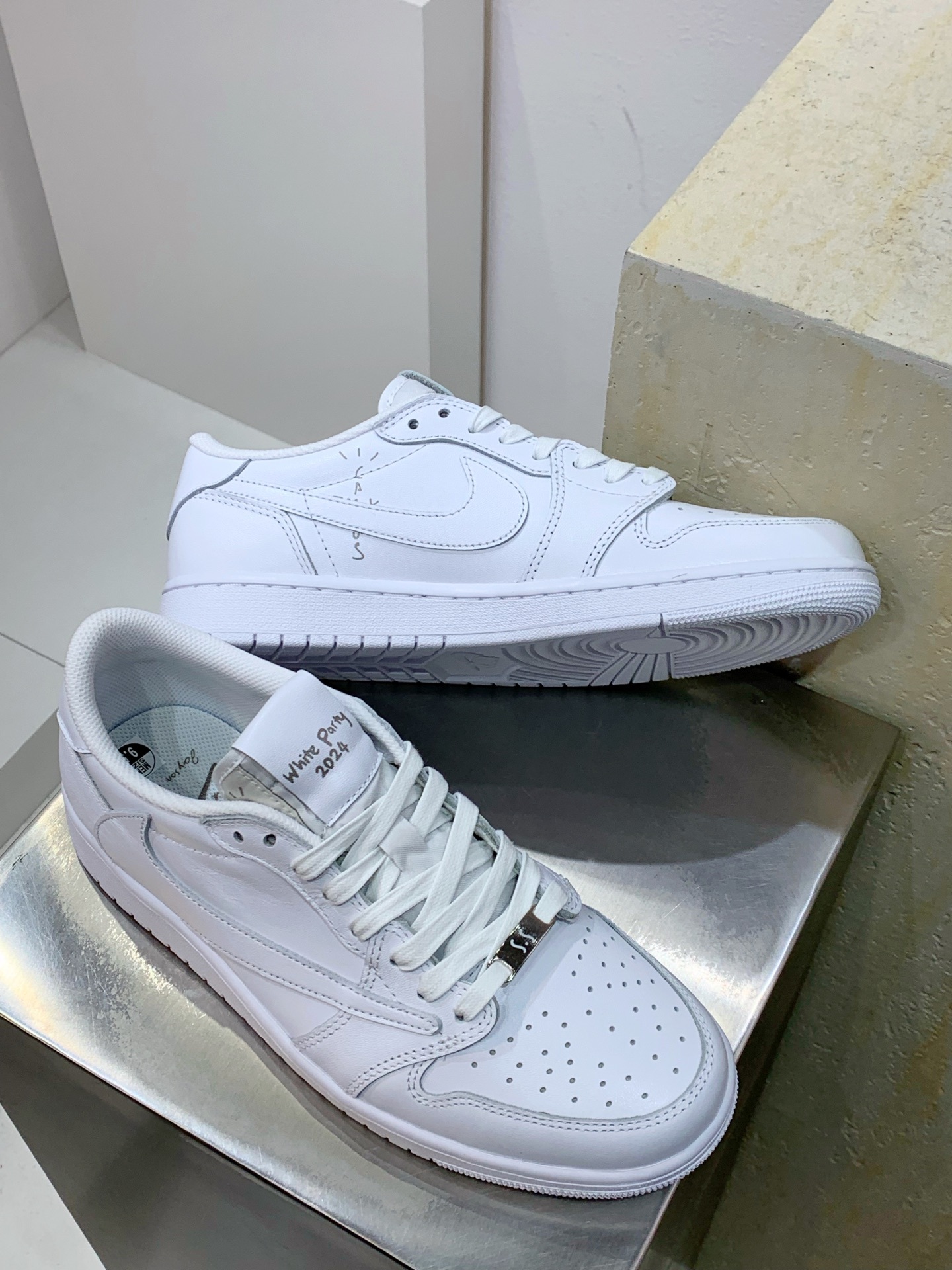 Nike Air Force 1 Low White / Grey detail view 7