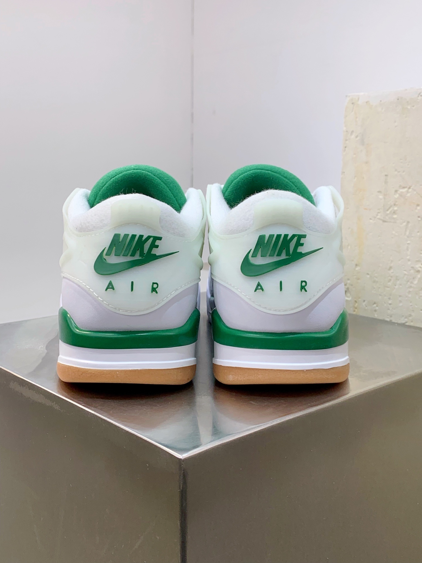 Nike Air Force 1 Low White / Grey detail view 3
