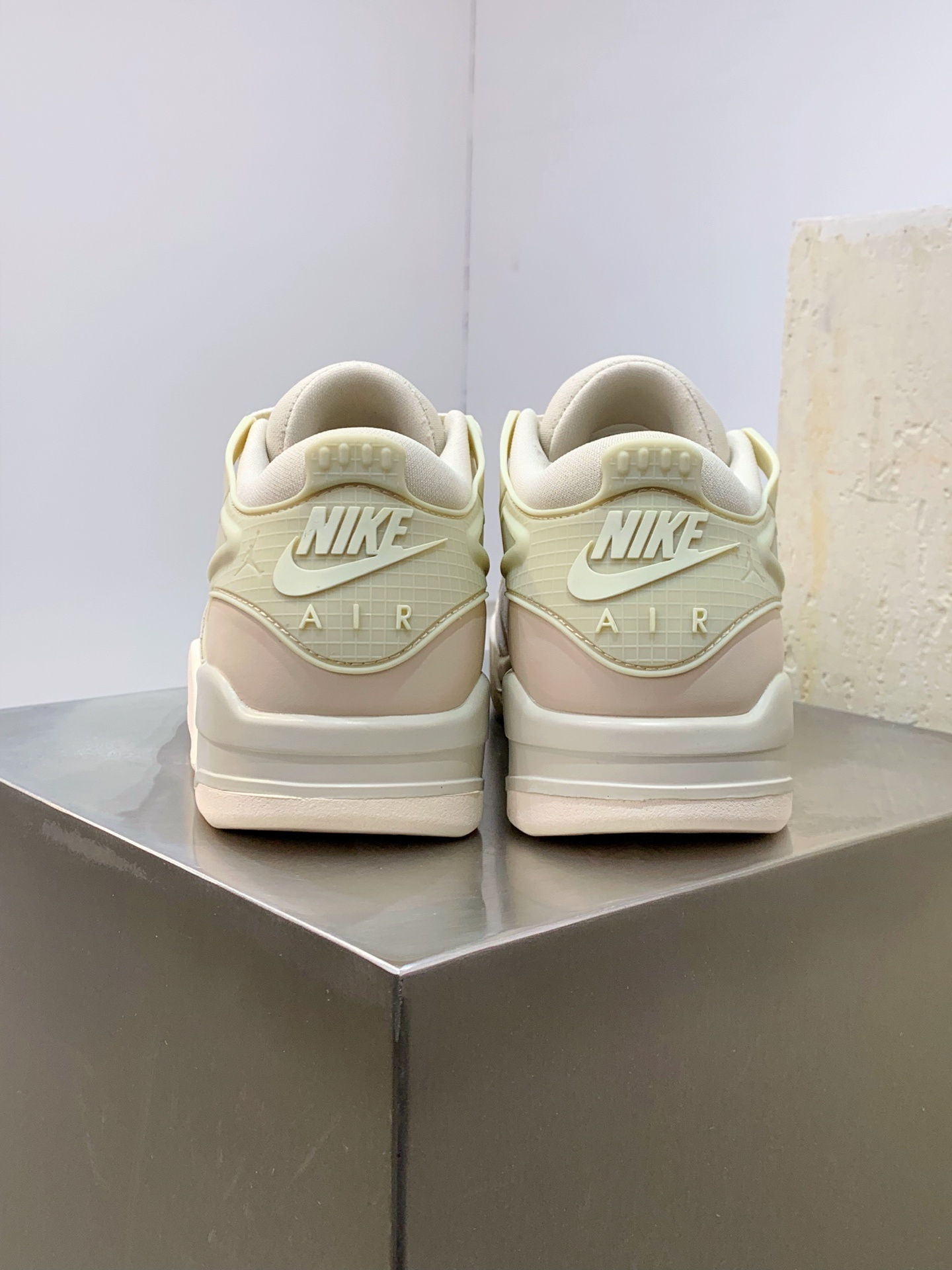 Nike Air Force 1 Low White / Grey detail view 3