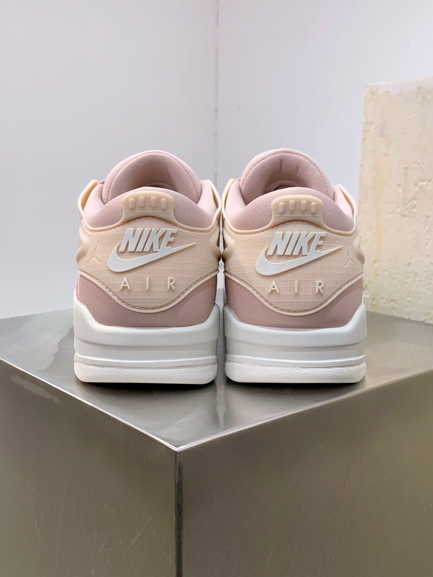 Nike Air Force 1 Low White / Grey detail view 3