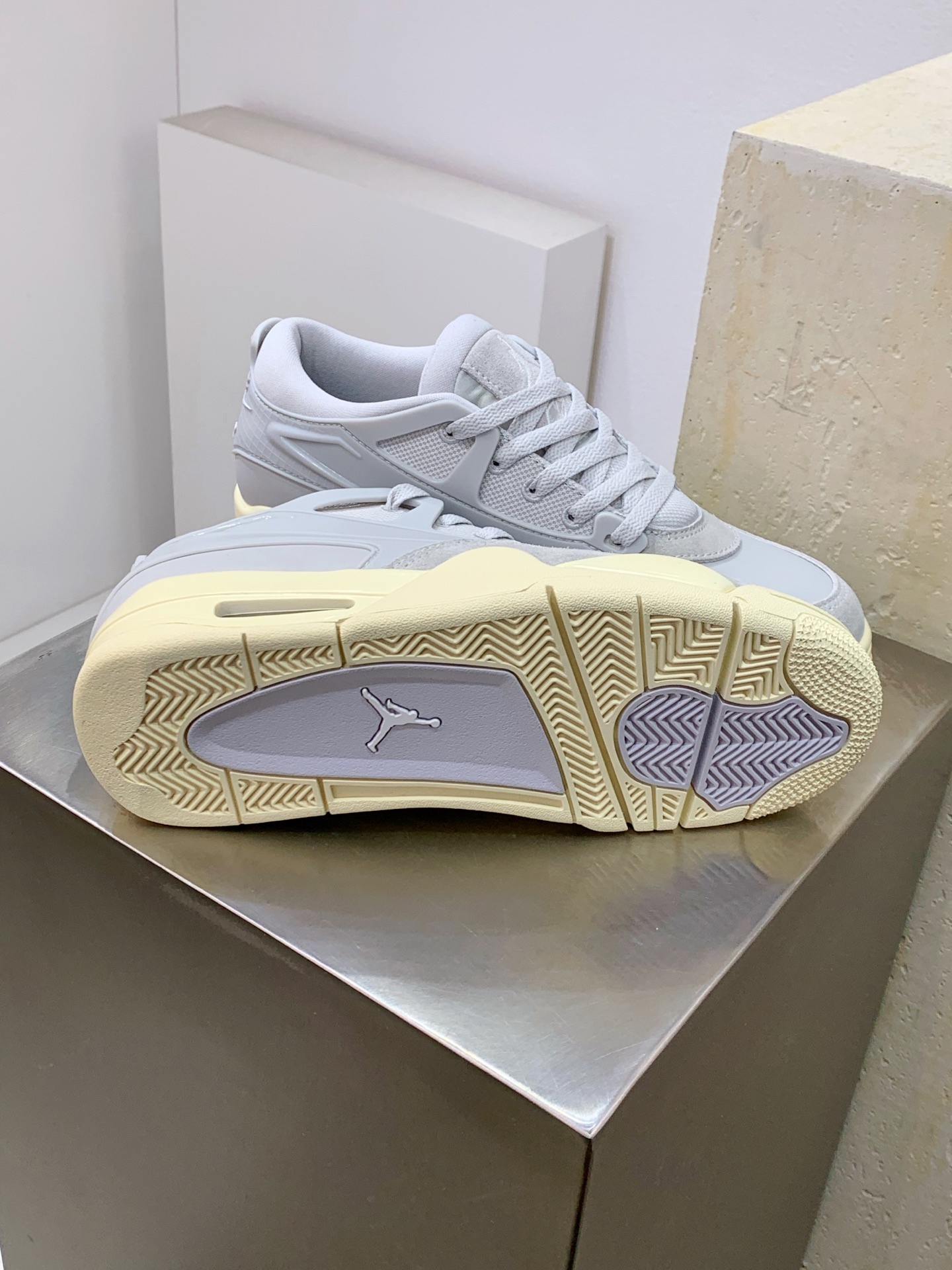 Nike Air Force 1 Low White / Grey detail view 6